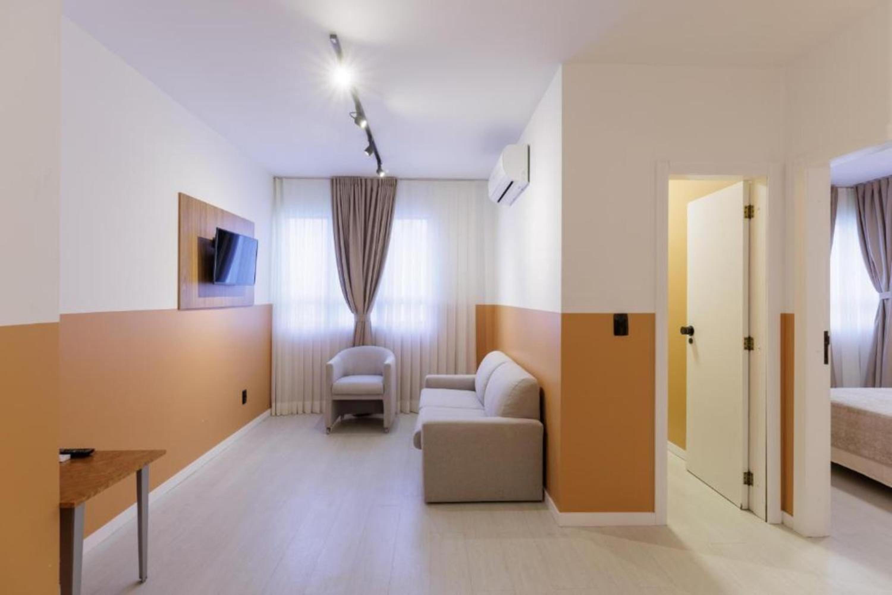 Deluxe Twin Room photo 2