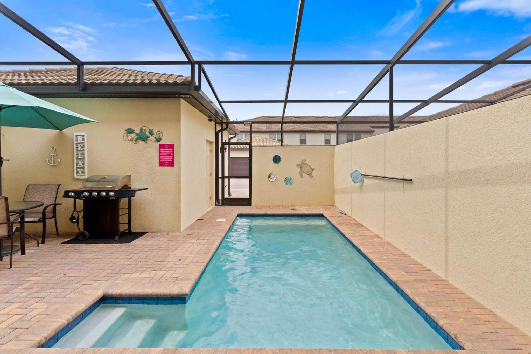 Five-Bedroom House - Photo 28