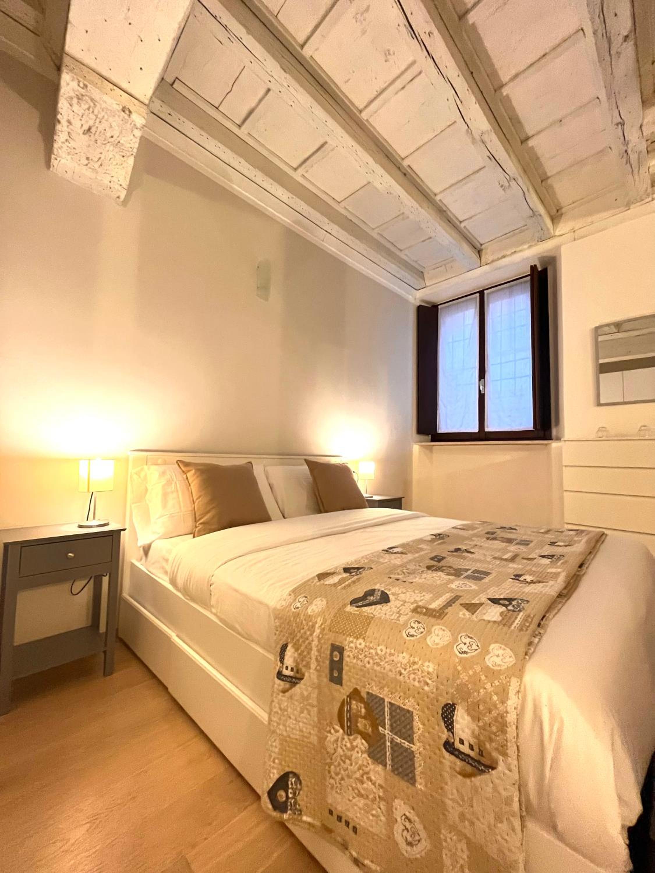 Deluxe Apartment photo 1