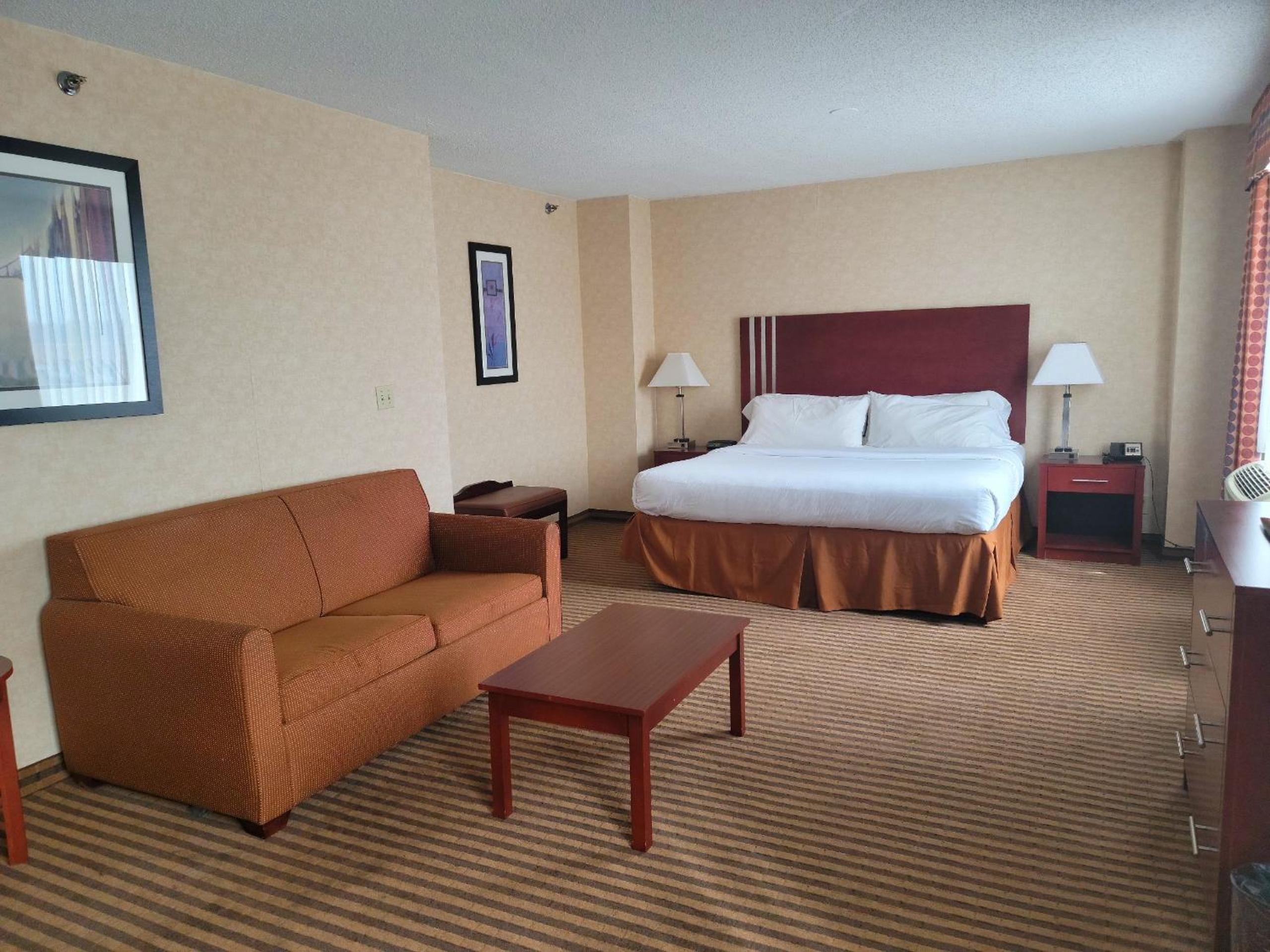 Executive King Room - Non-Smoking