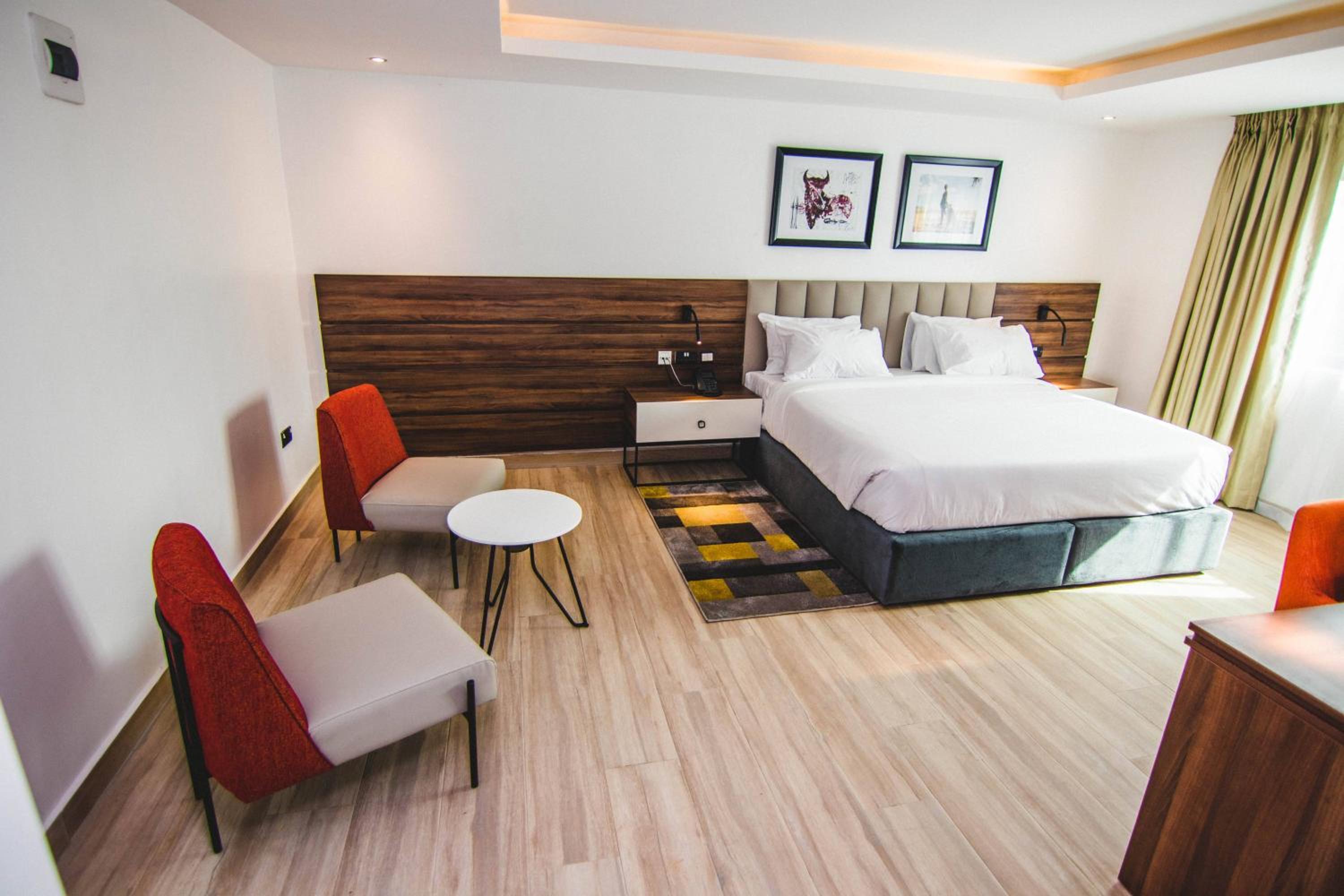 Deluxe Suite photo 1