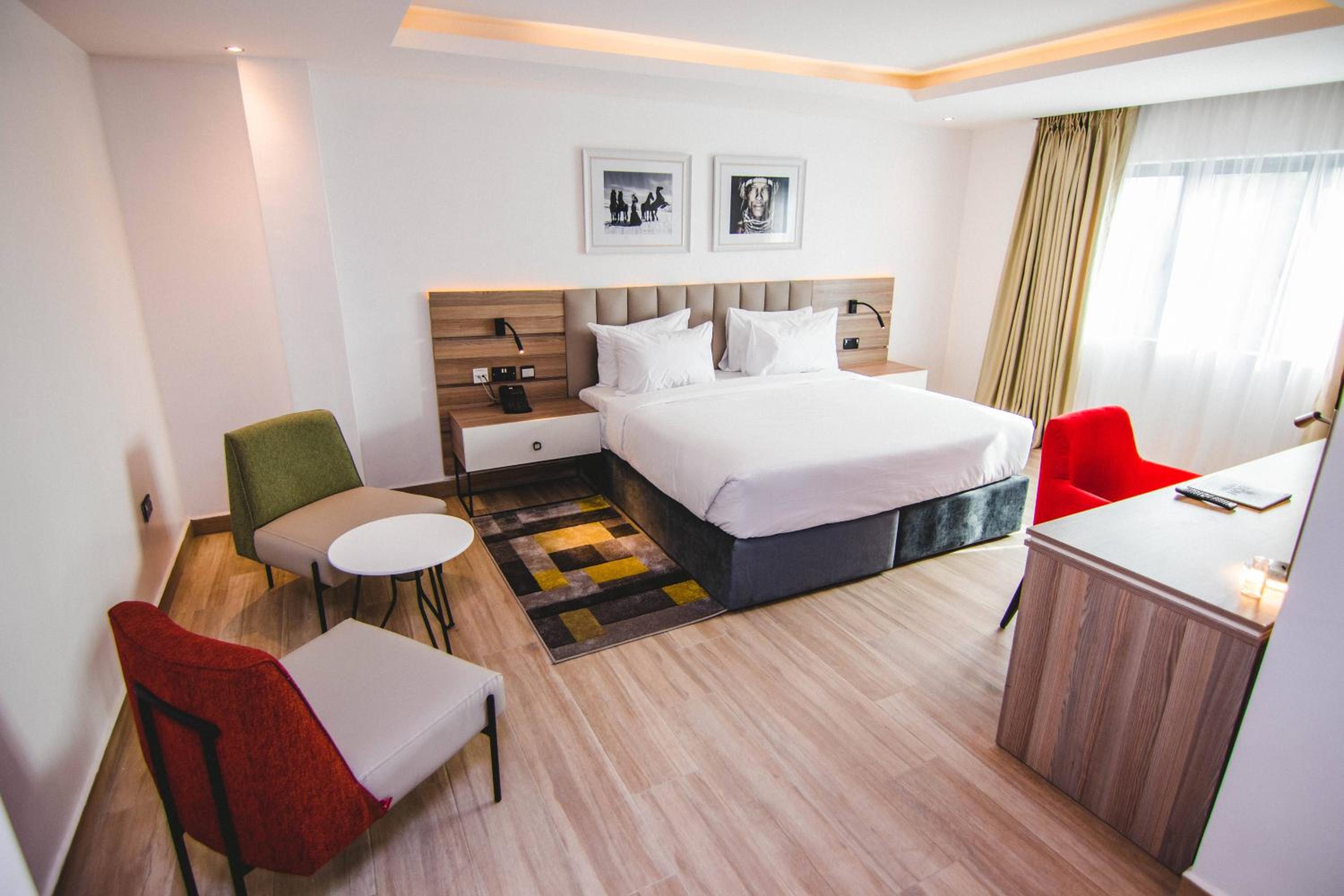 Deluxe Suite photo 3