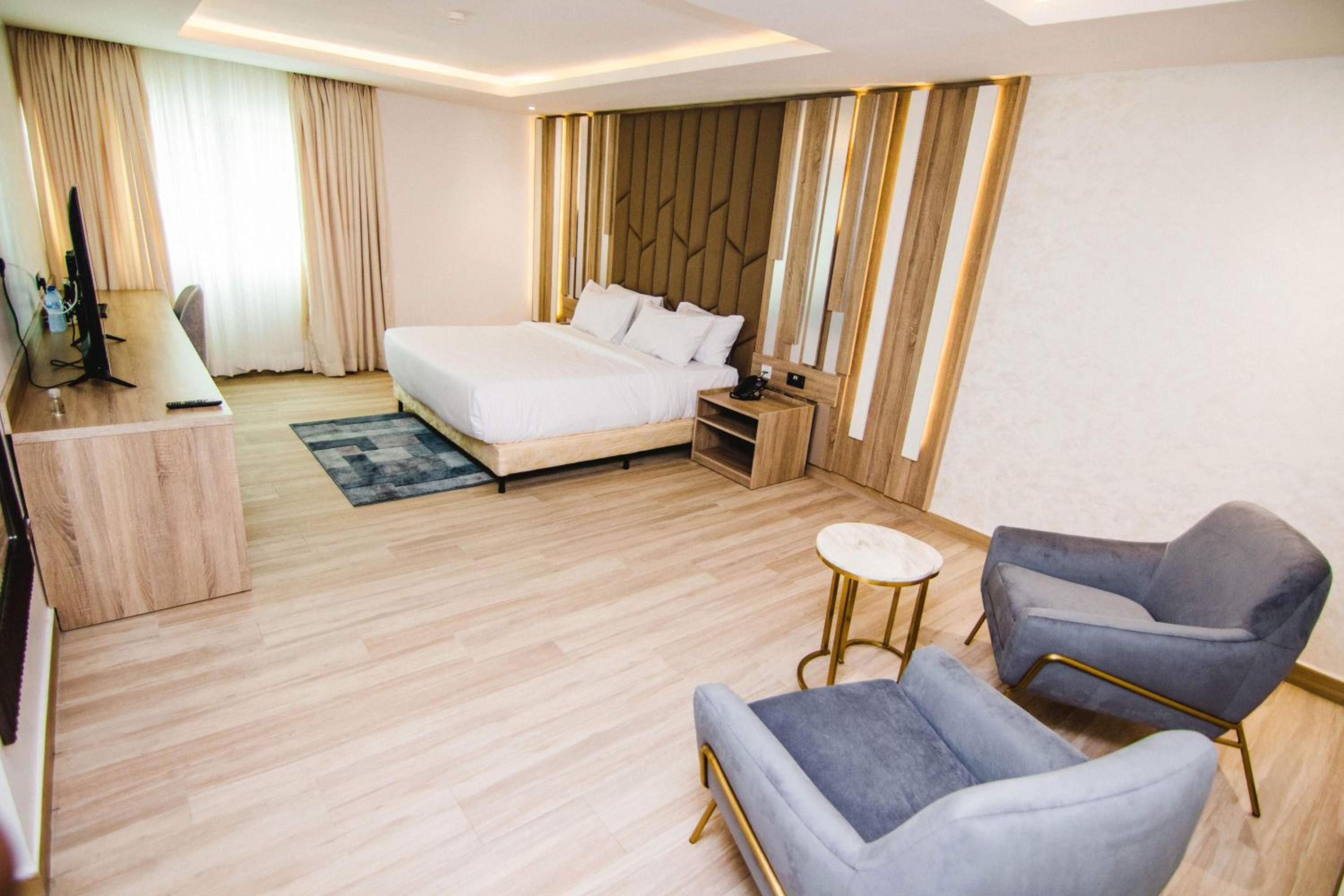 Superior Suite photo 1