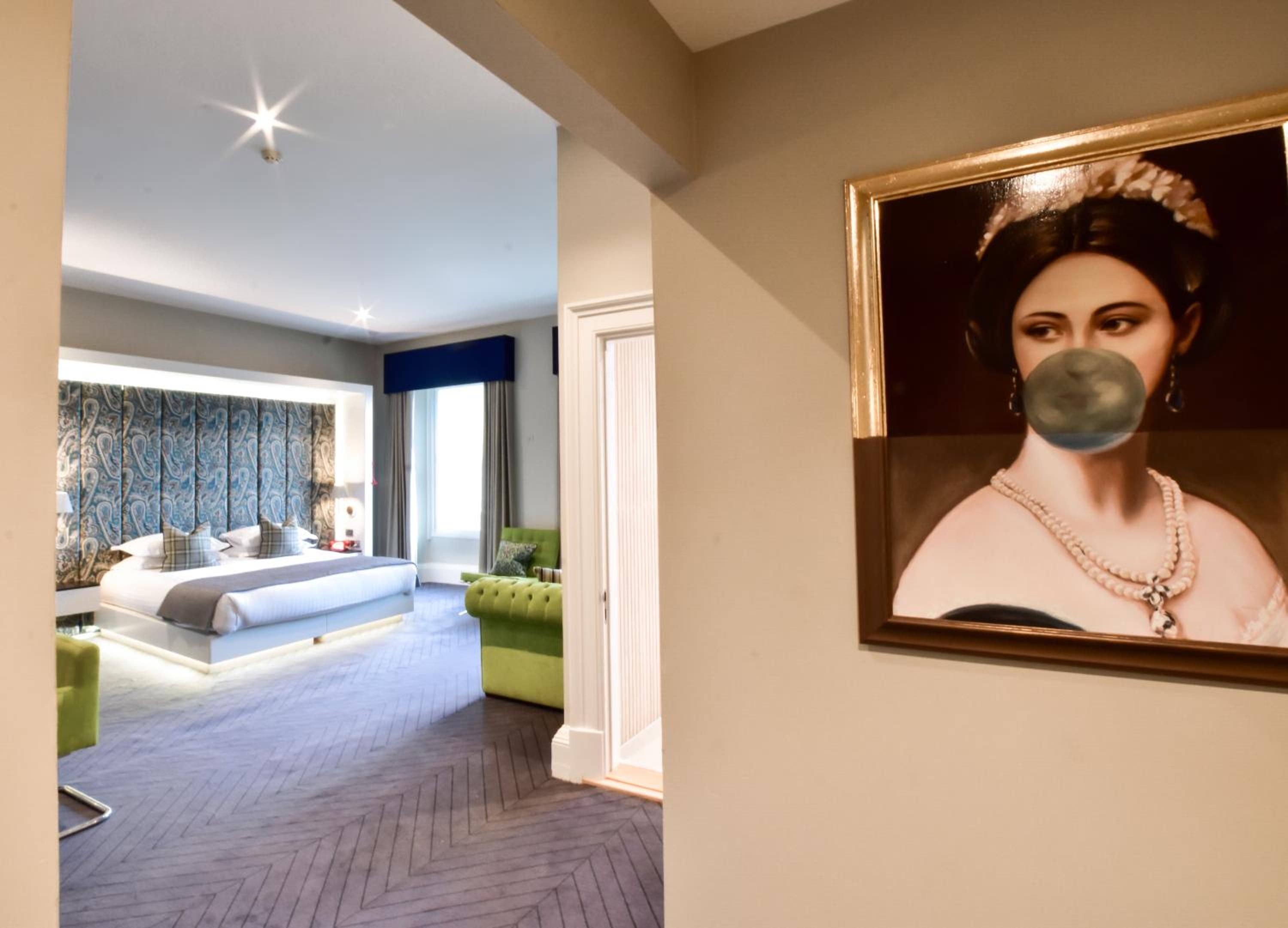 Double Room thumbnail 6