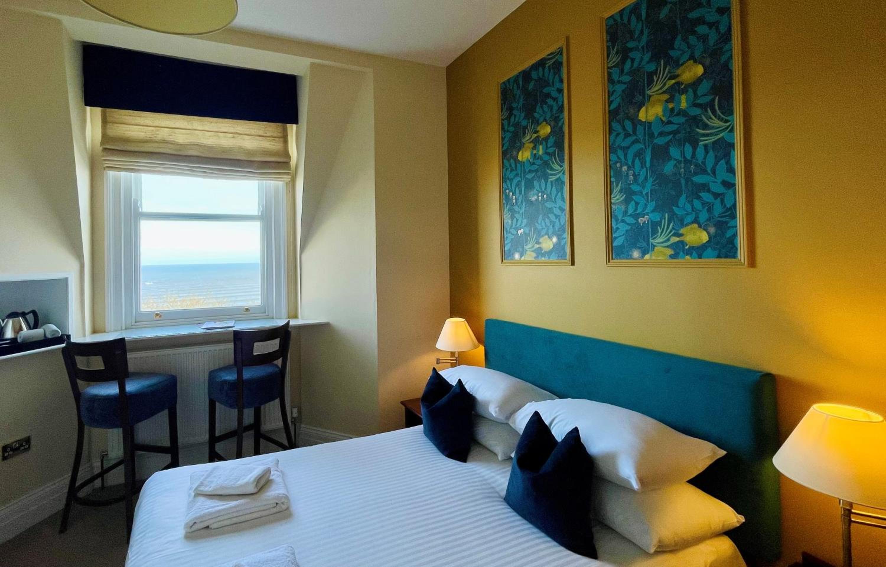 Third Floor Sea View Double photo 1