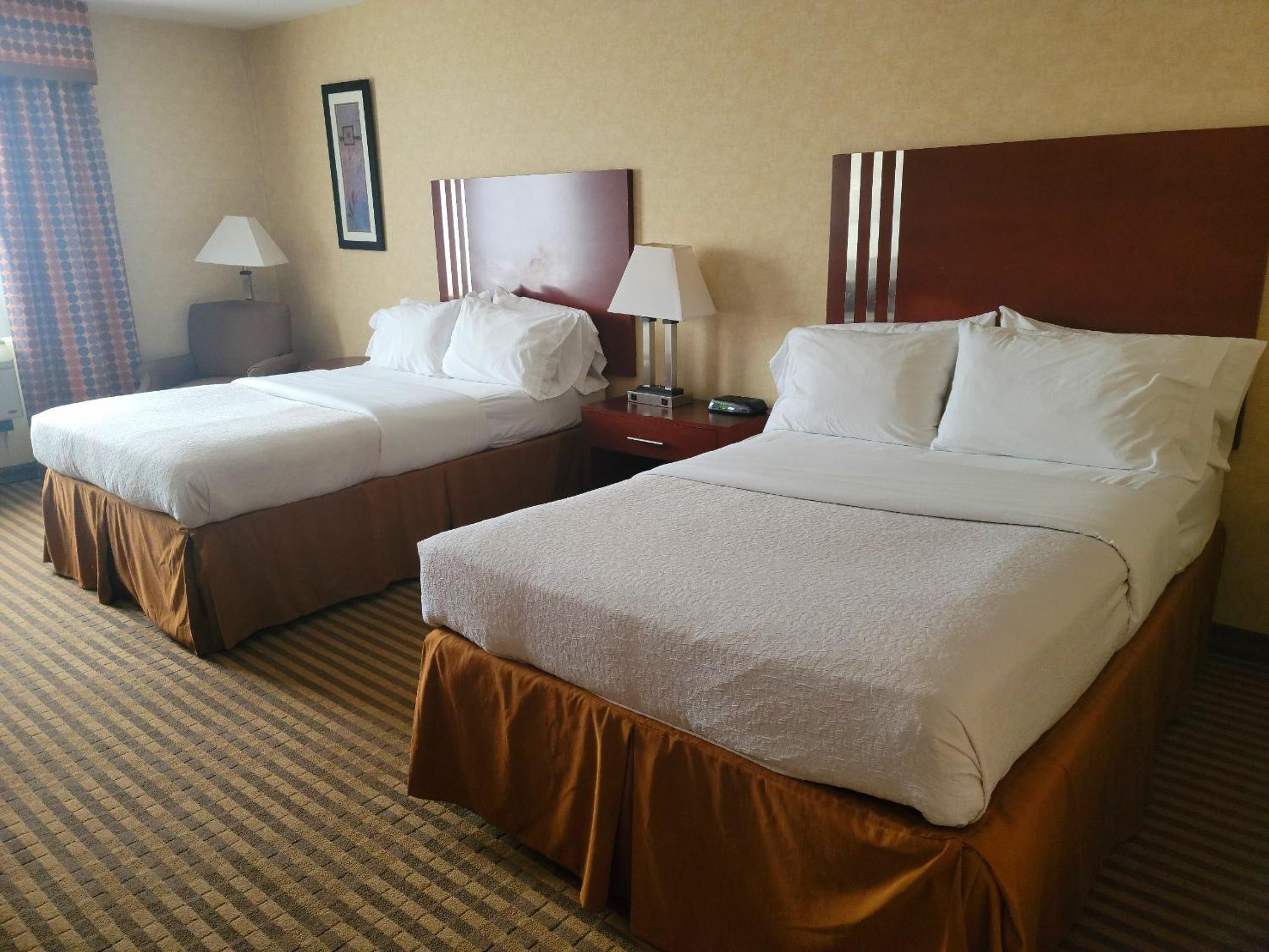 Double Room With Two Double Beds - Non-Smoking - Photo 1