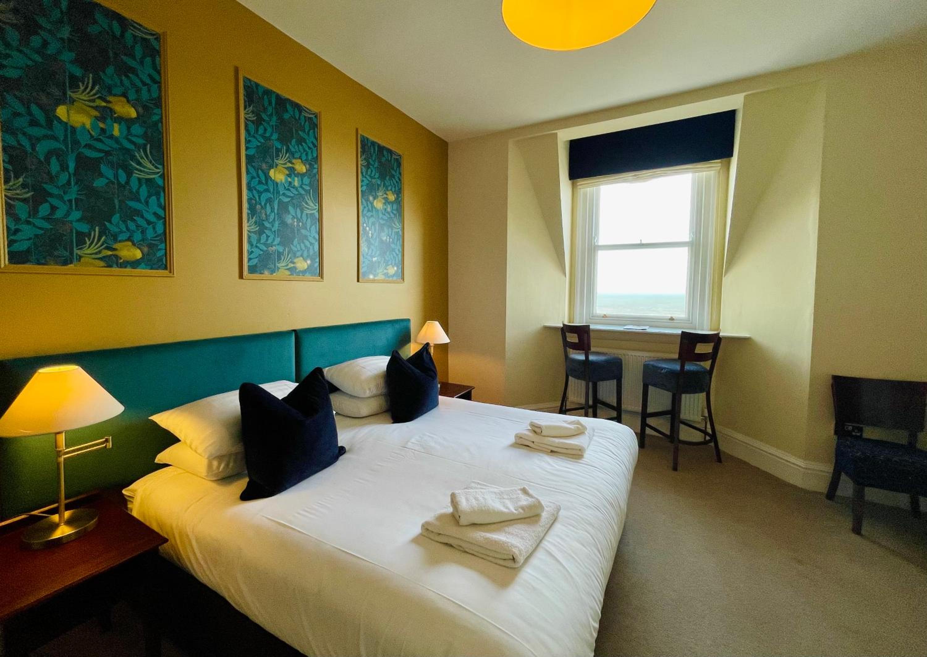 Third Floor Sea View King or Twin photo 3