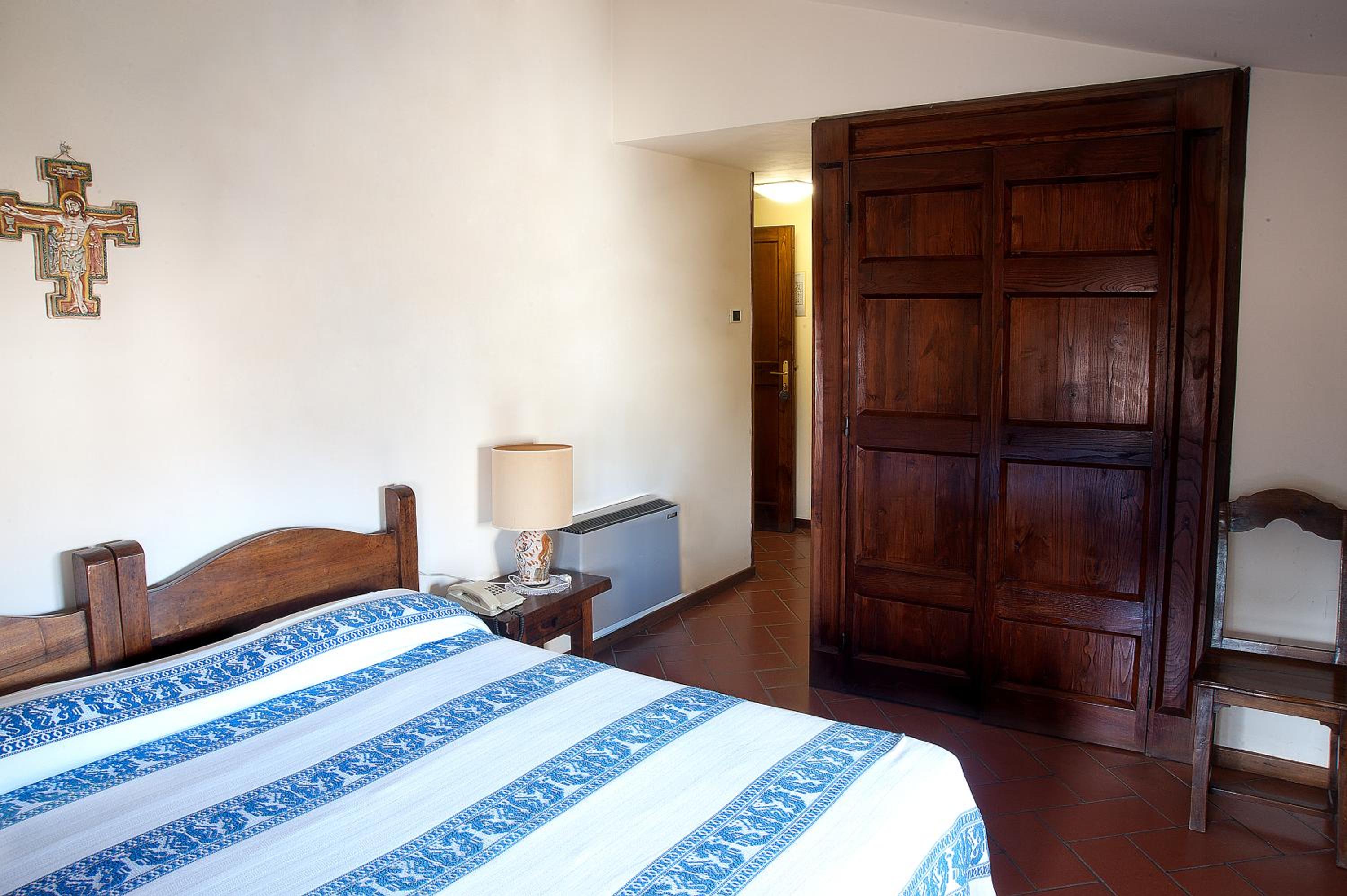 Standard Double Room photo 2