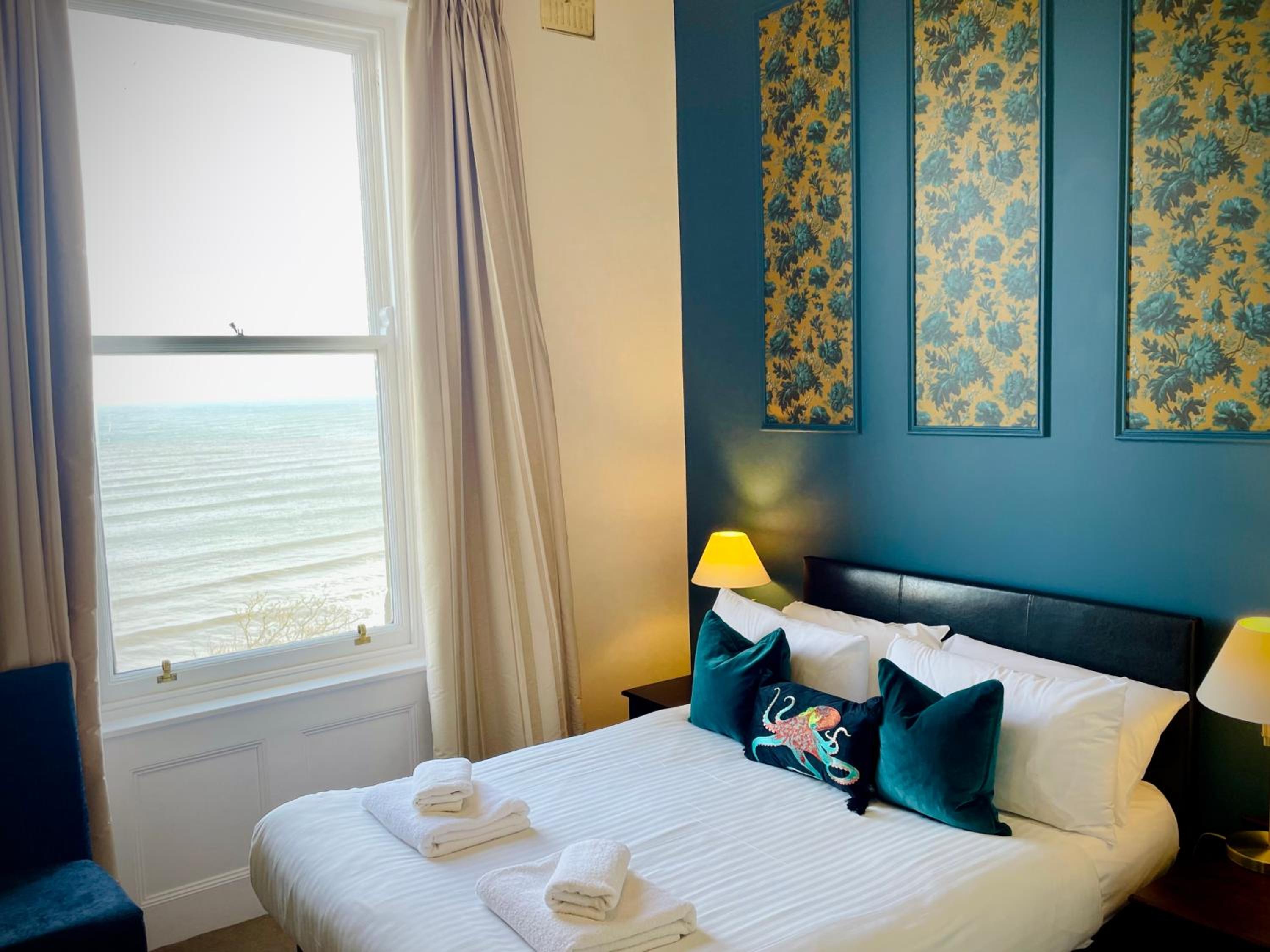 Second Floor Sea View Double photo 1