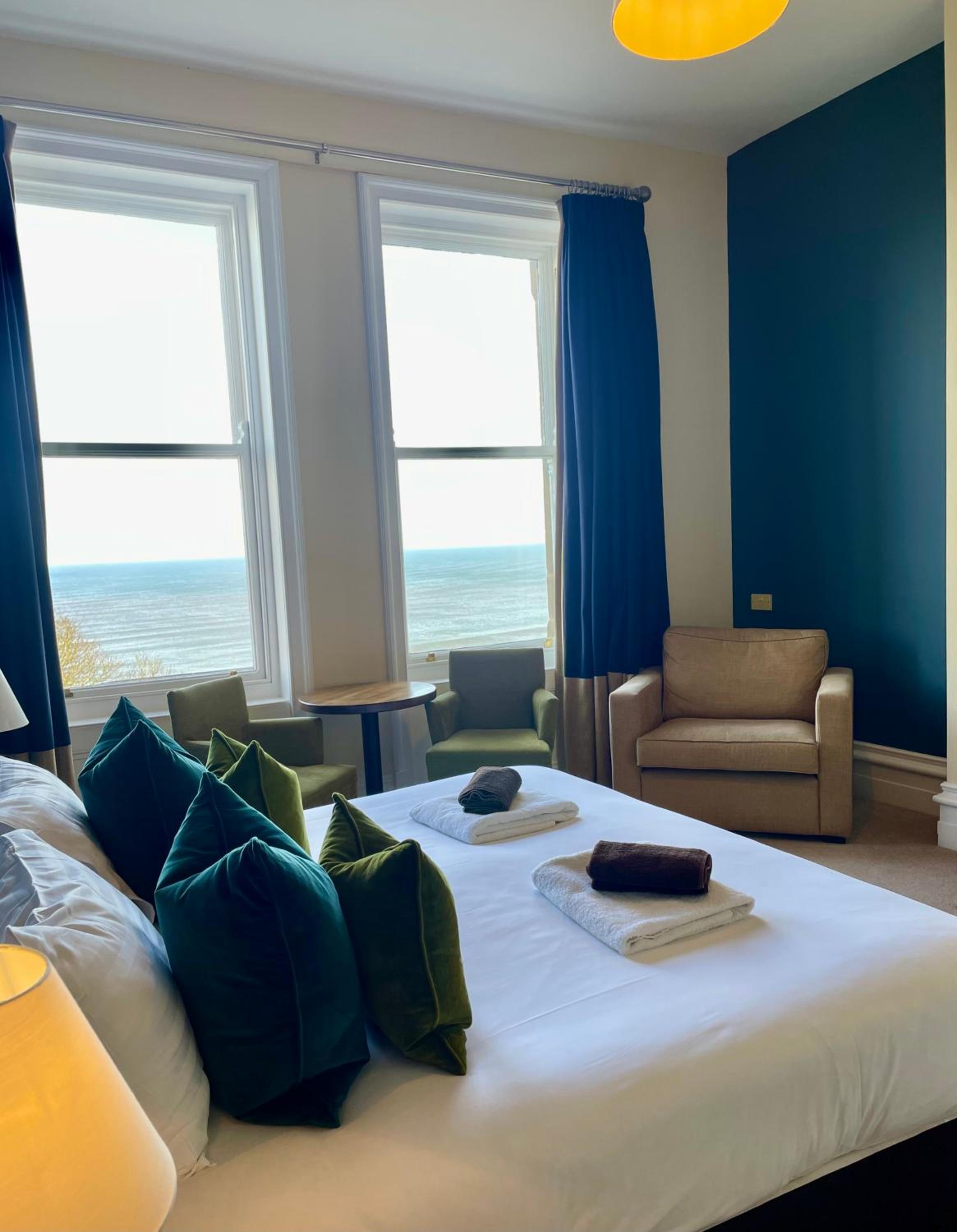 Second Floor Sea View King or Twin photo 2