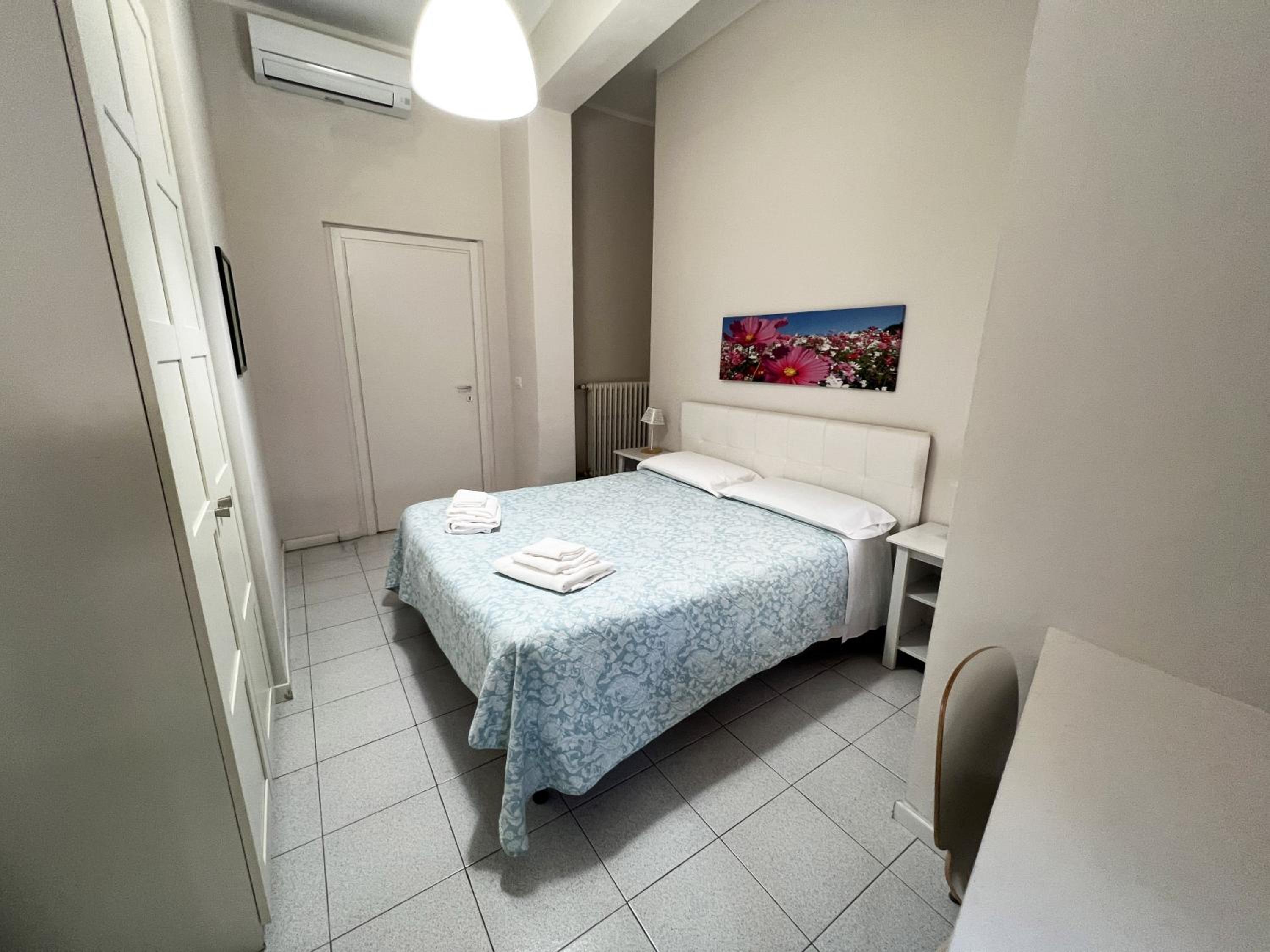 Double Room with Private External Bathroom