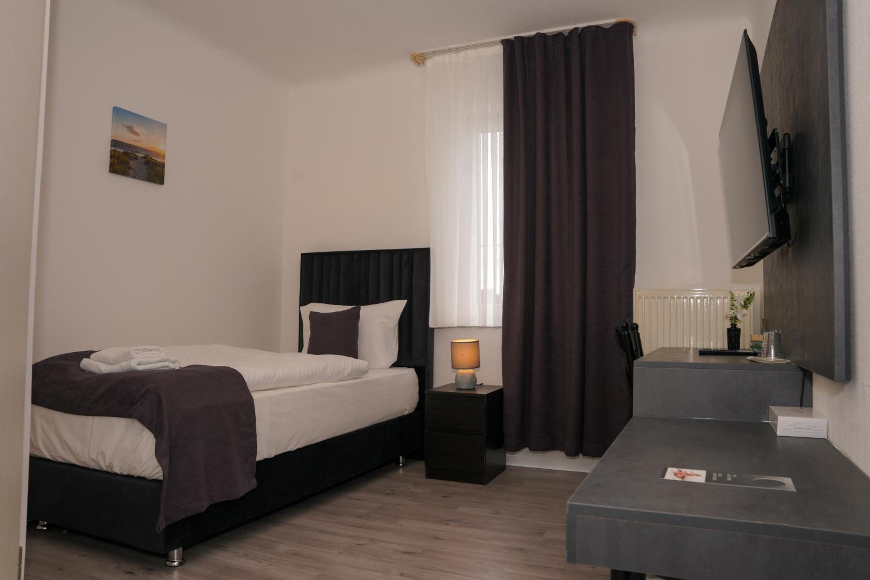 Single Room photo 3