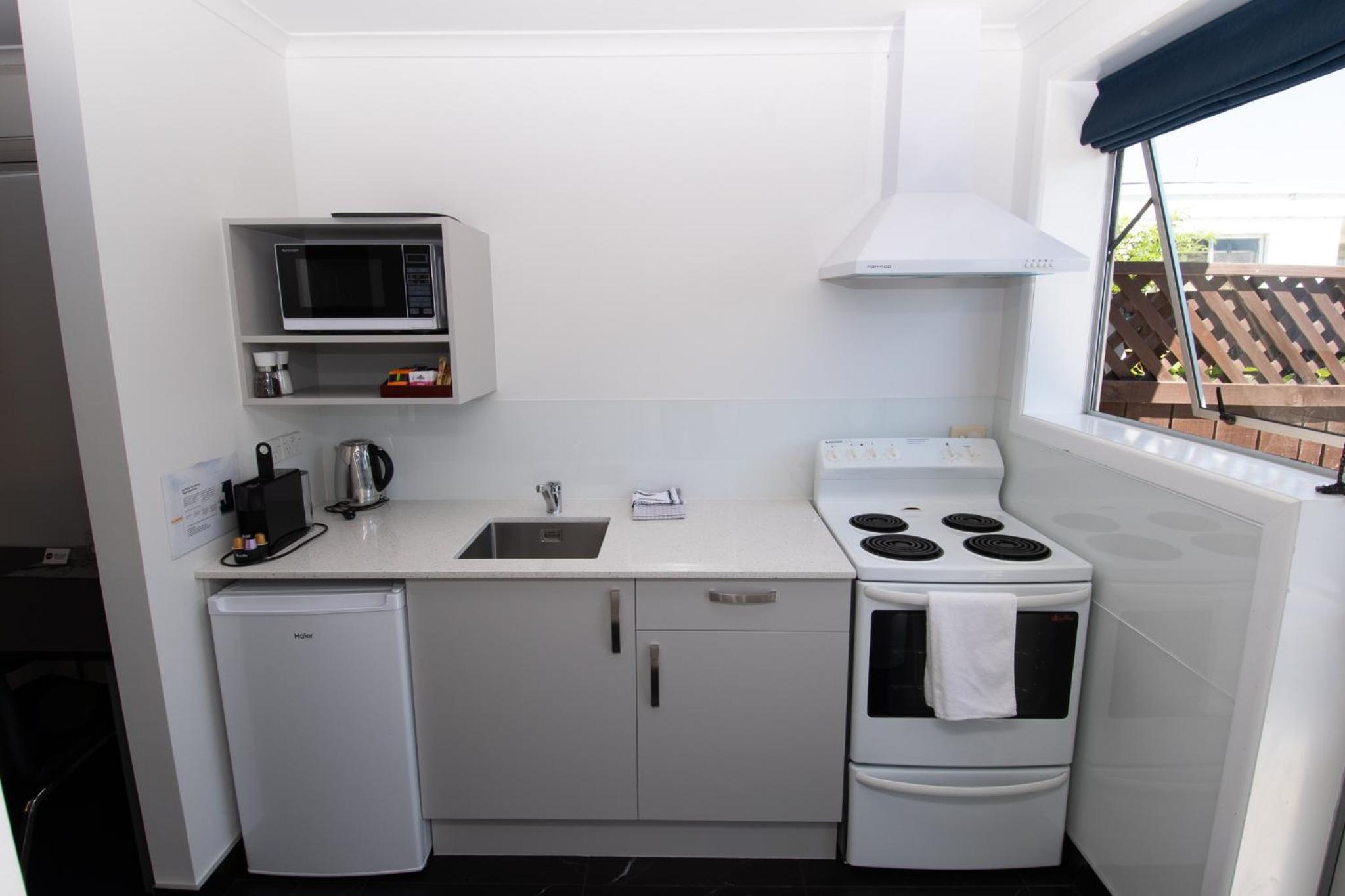Twin Studio Unit - Photo 5