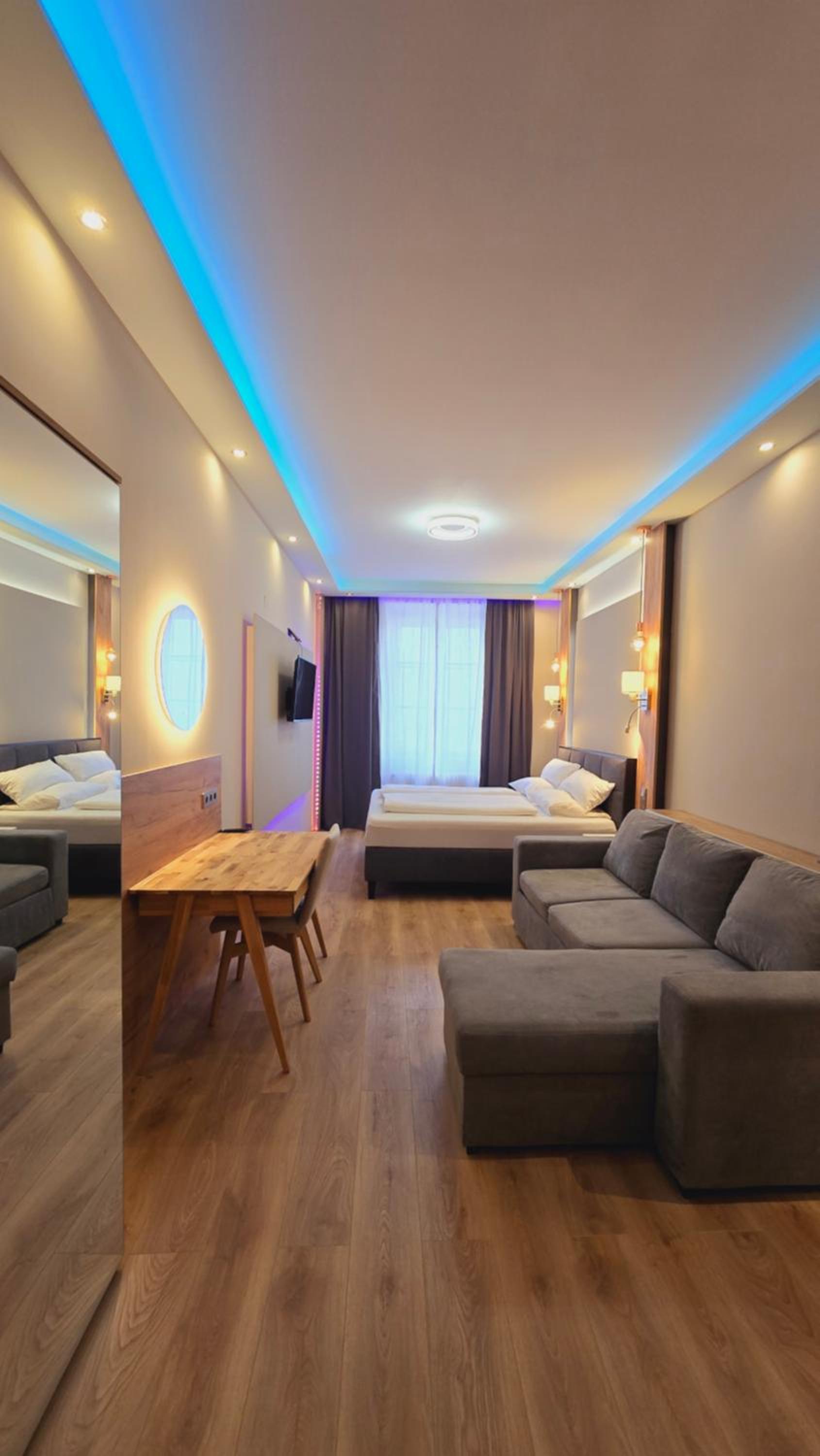 King Studio with Sofa Bed