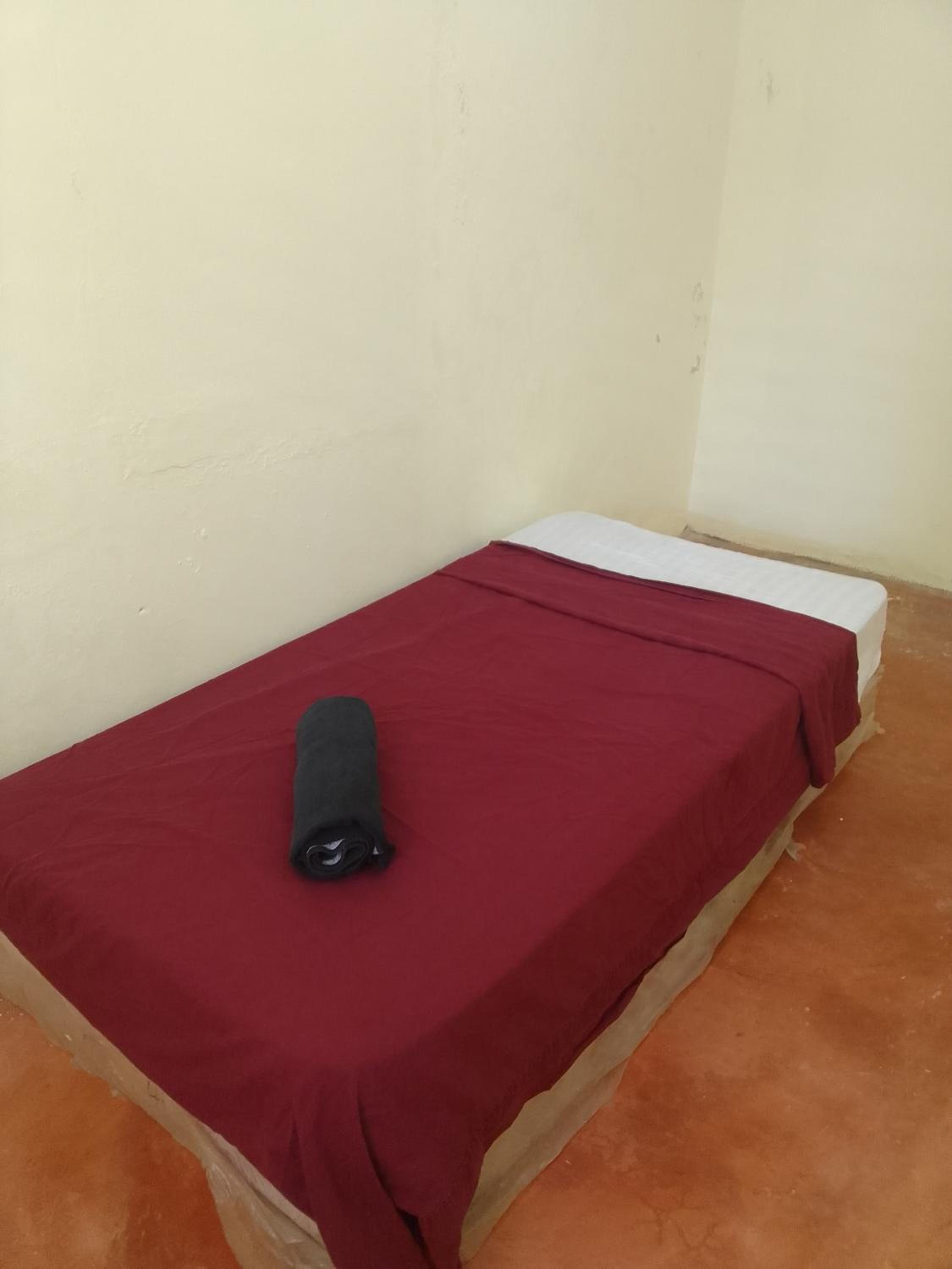 Three-Bedroom House photo 3