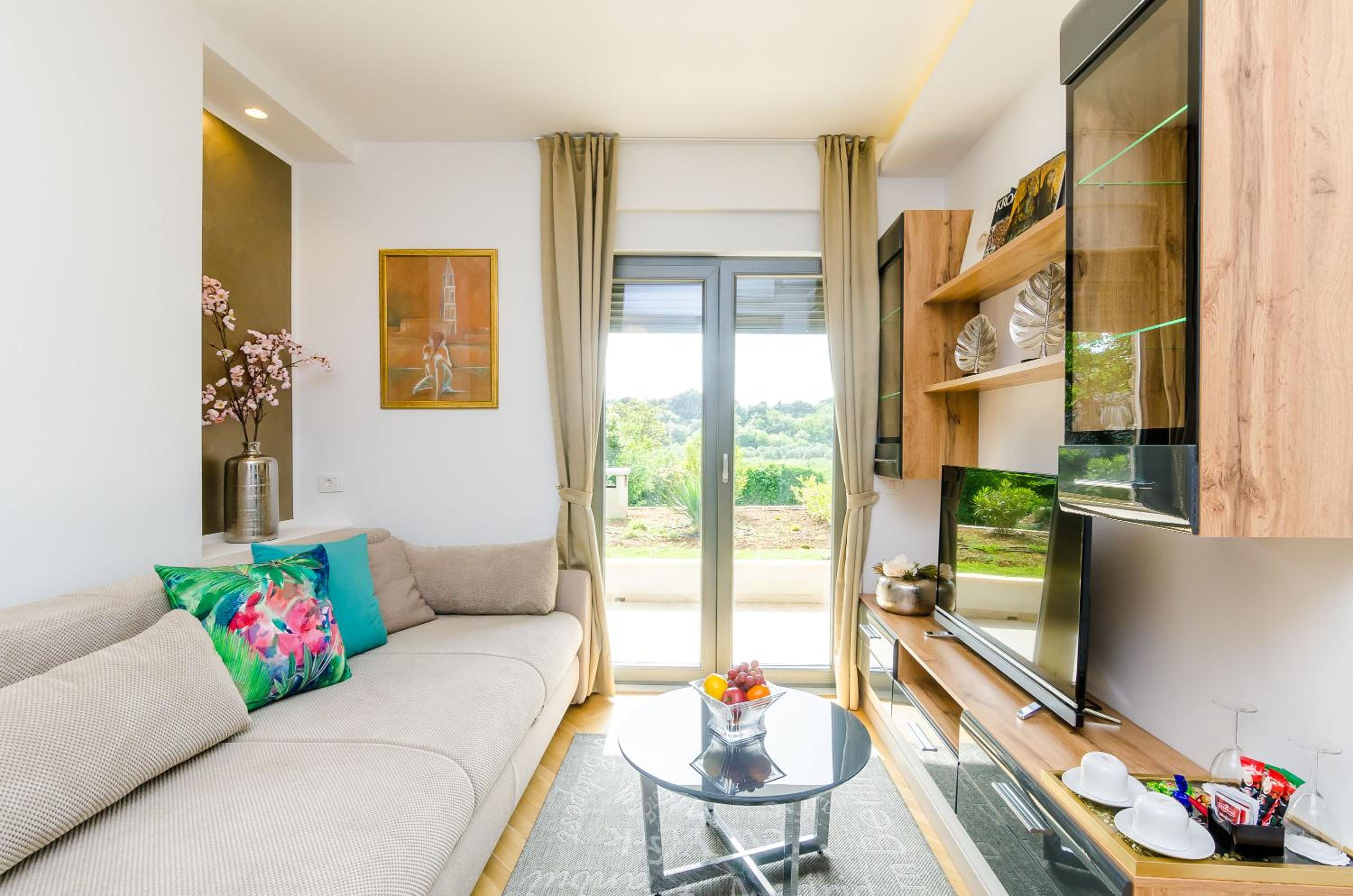 Deluxe Apartment