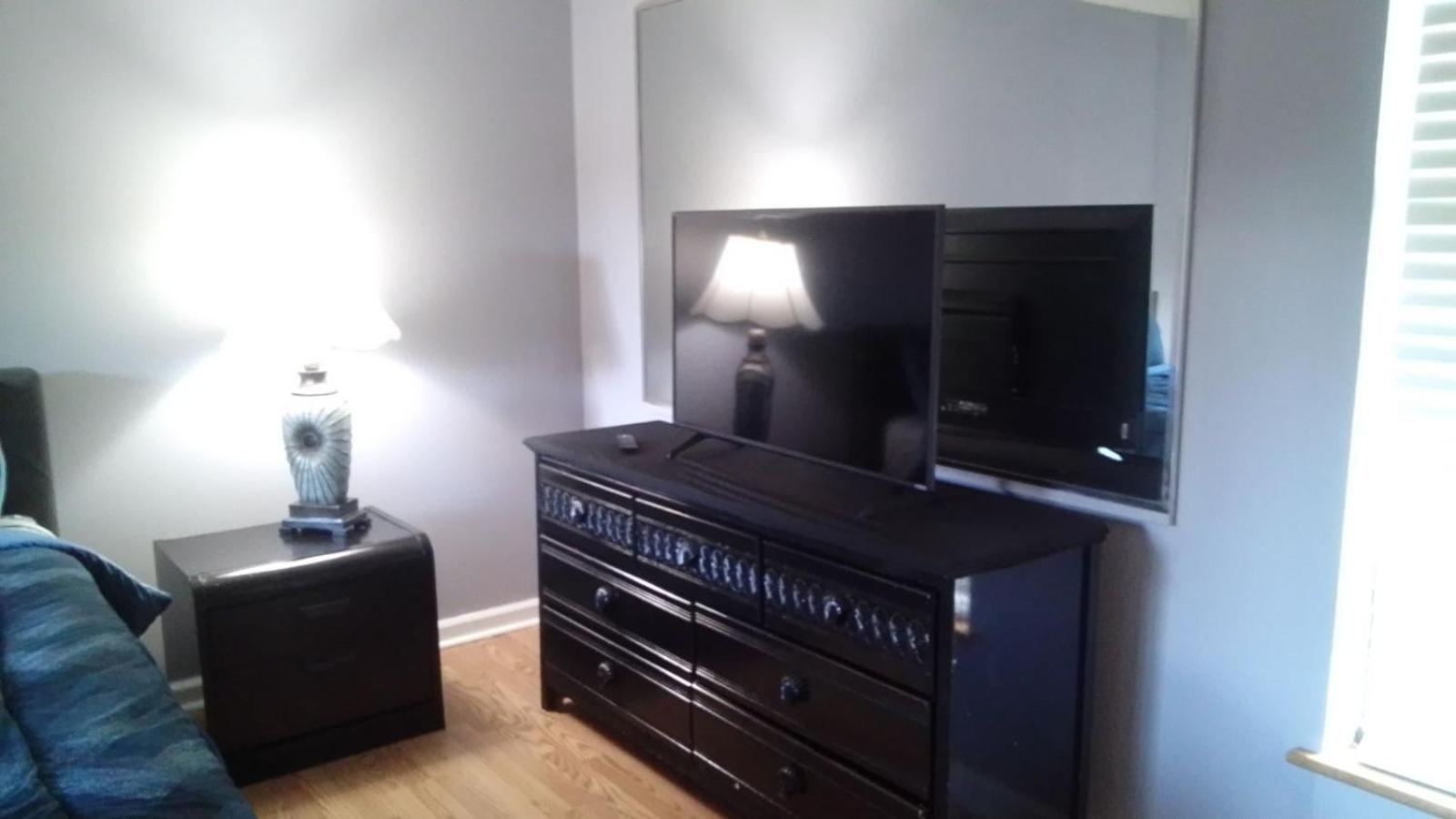Deluxe Queen Room - Photo 8