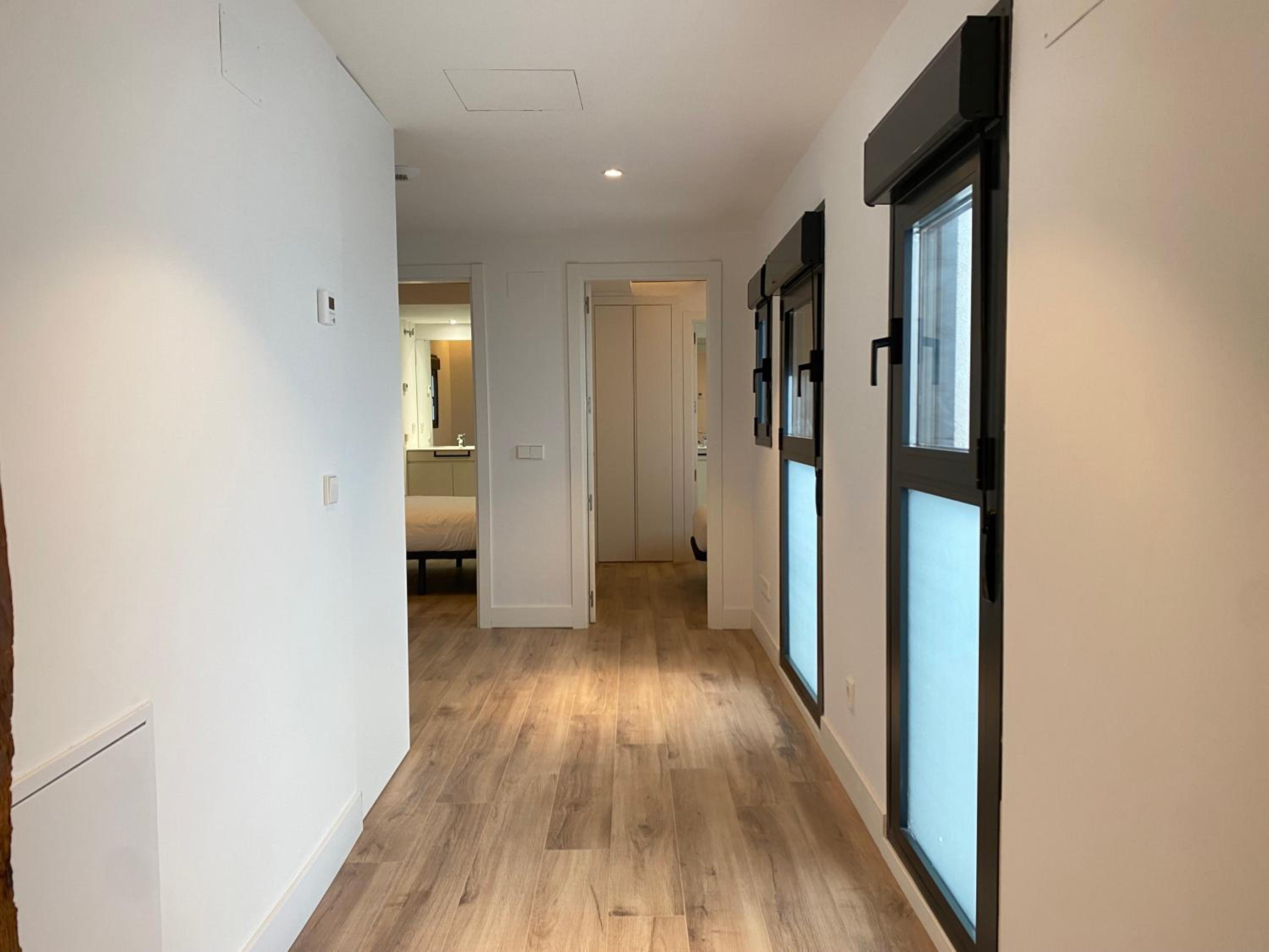 Apartment photo 2