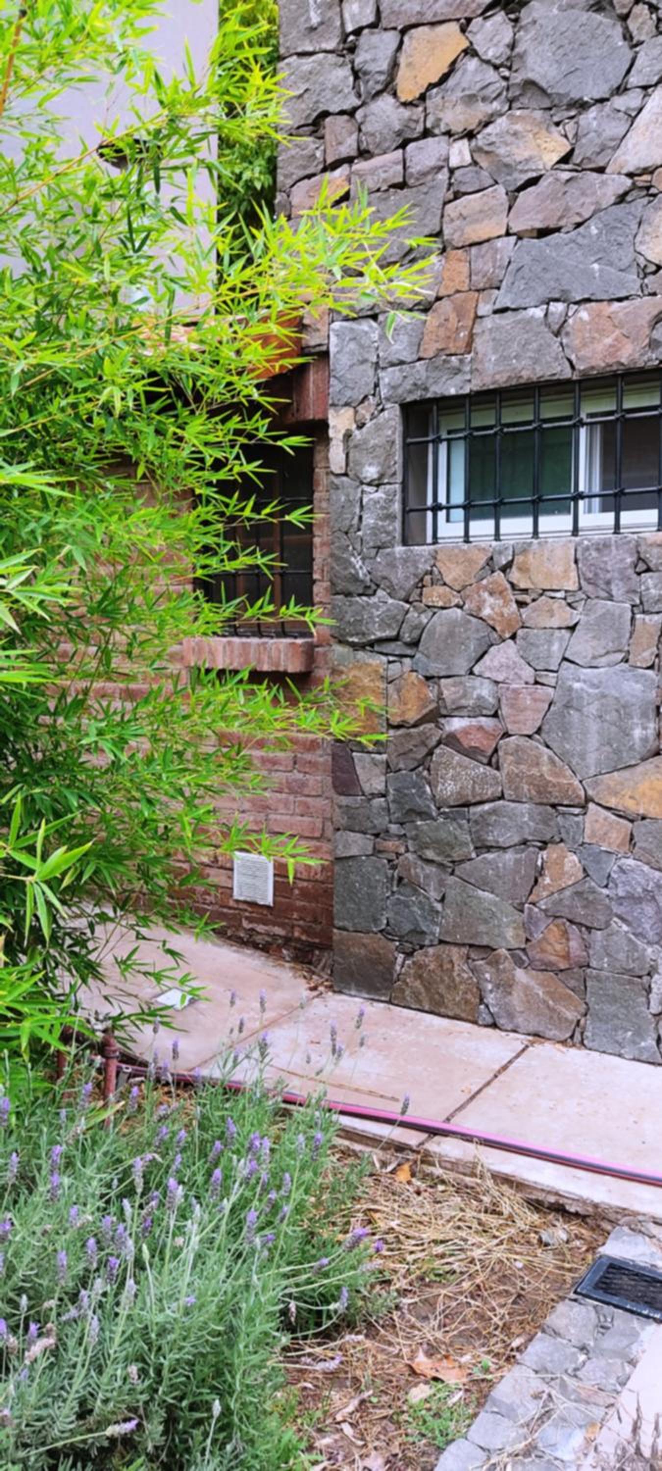Three-Bedroom House photo 2