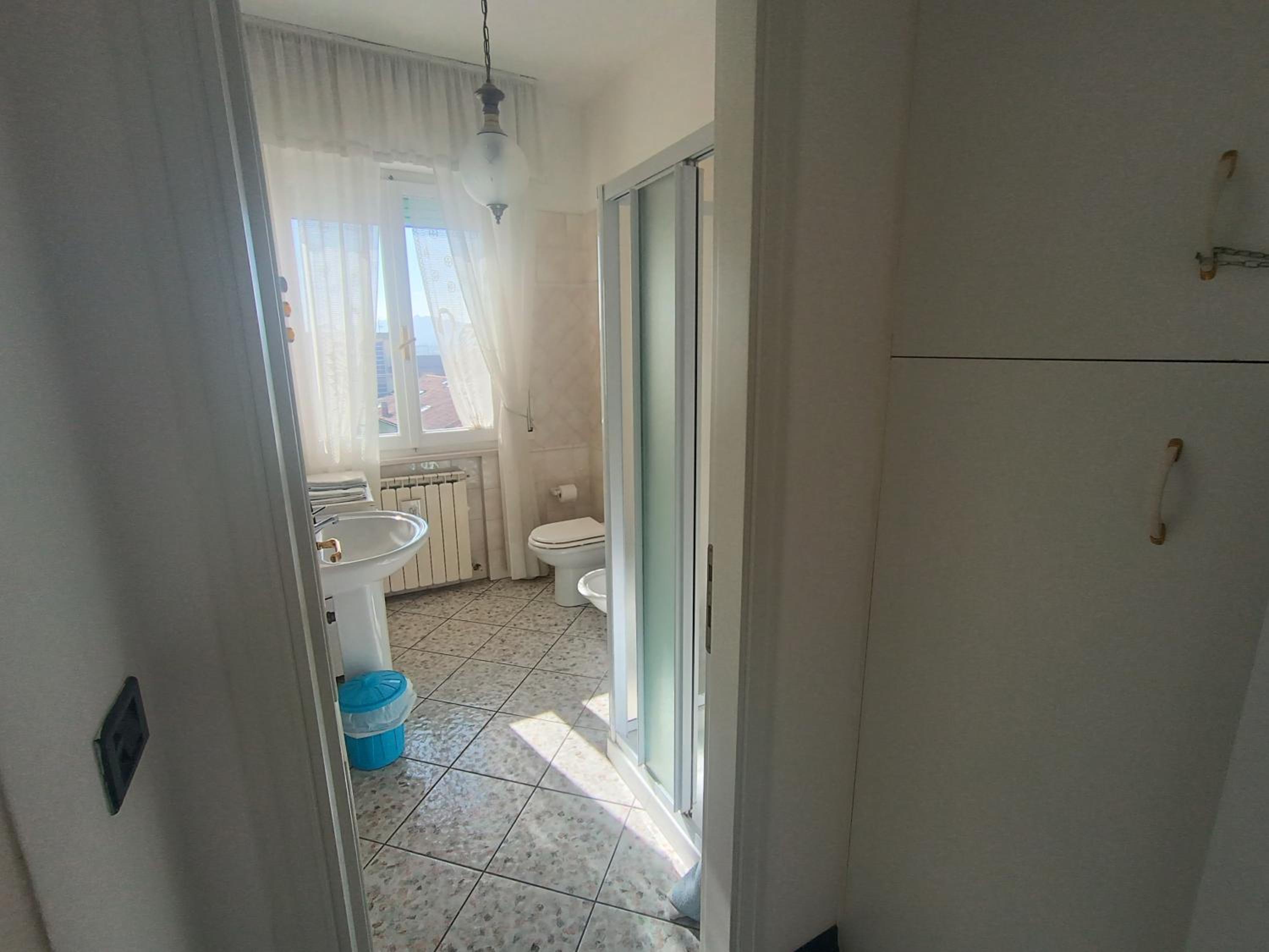 Quadruple Room With Private Bathroom photo 2