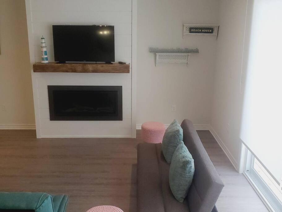 Two-Bedroom House photo 3