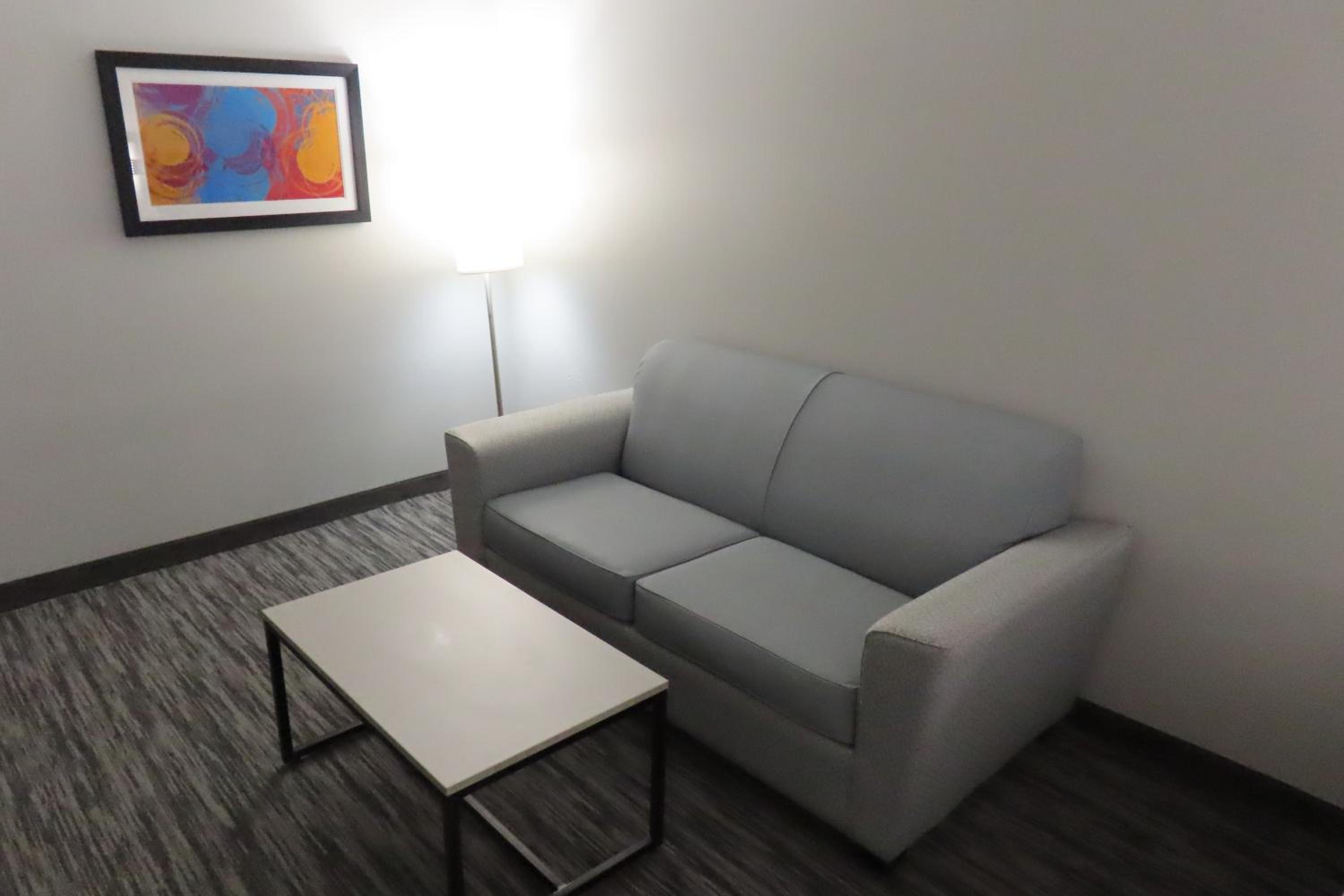 Queen Room with Two Queen Beds - Disability Access - Photo 1