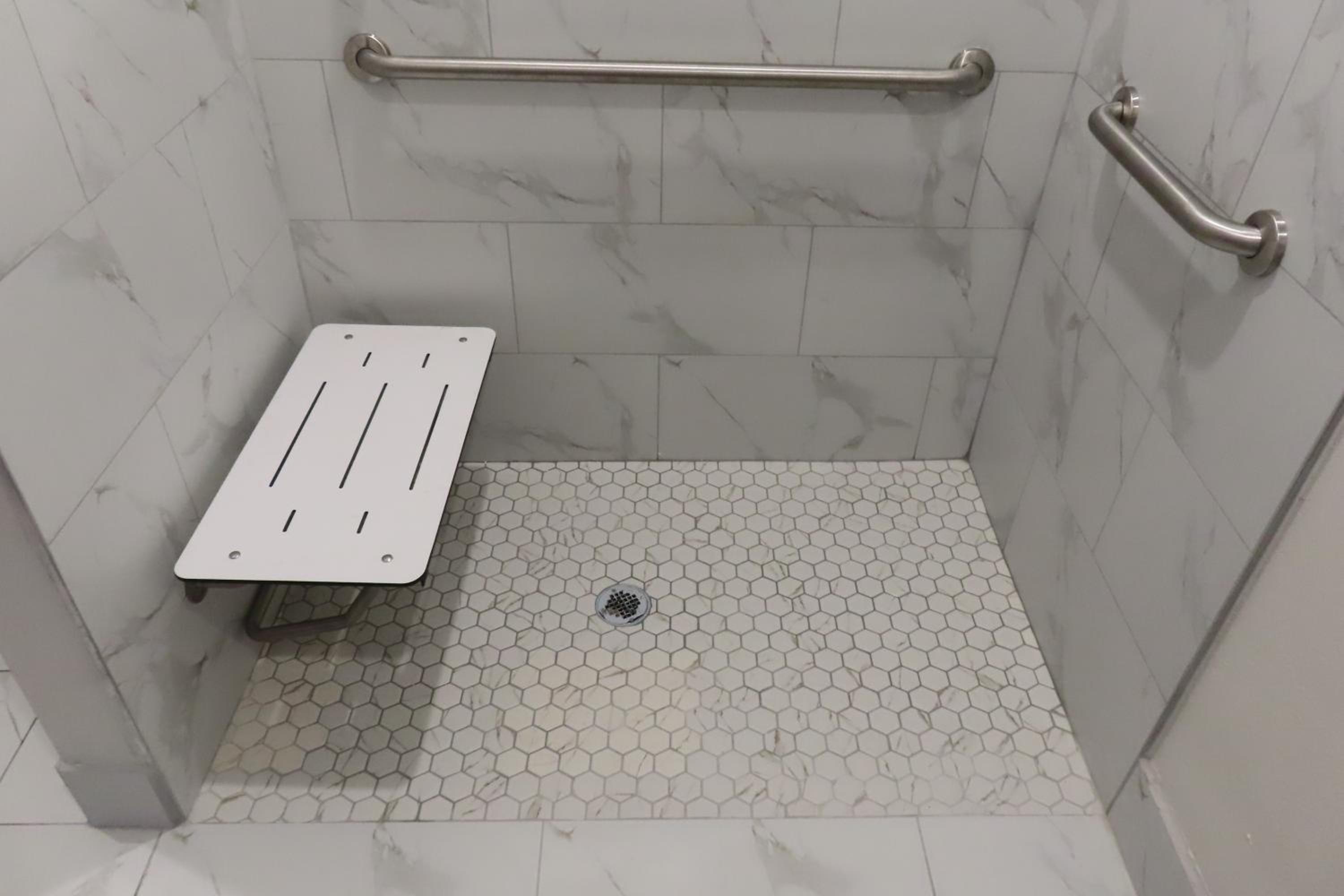 King Room with Roll-In Shower and Kitchenette - Disability Access/Non-Smoking