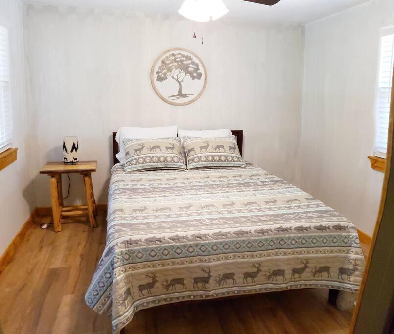 Two-Bedroom House photo 2