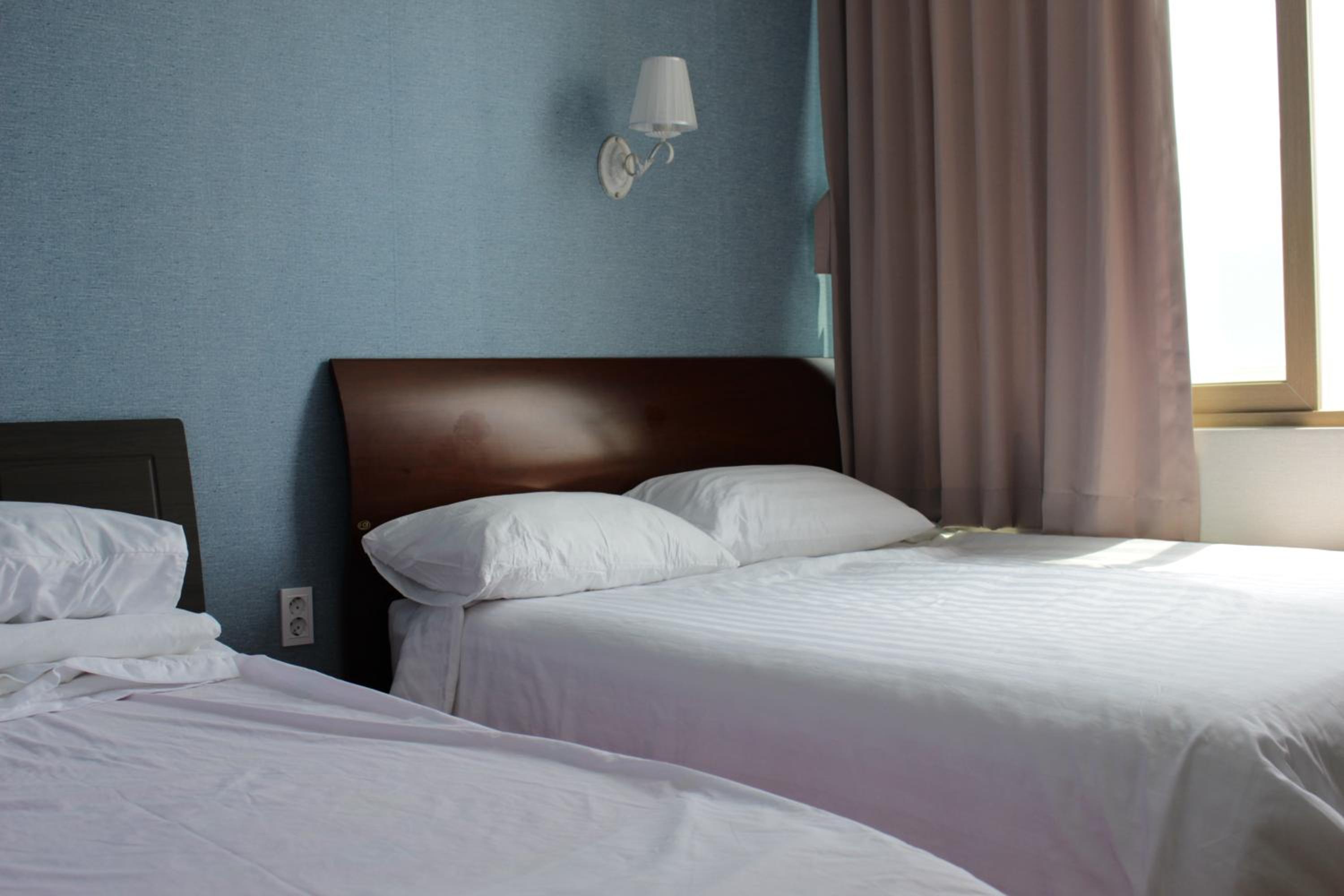 Triple Room with Private Bathroom - Photo 1