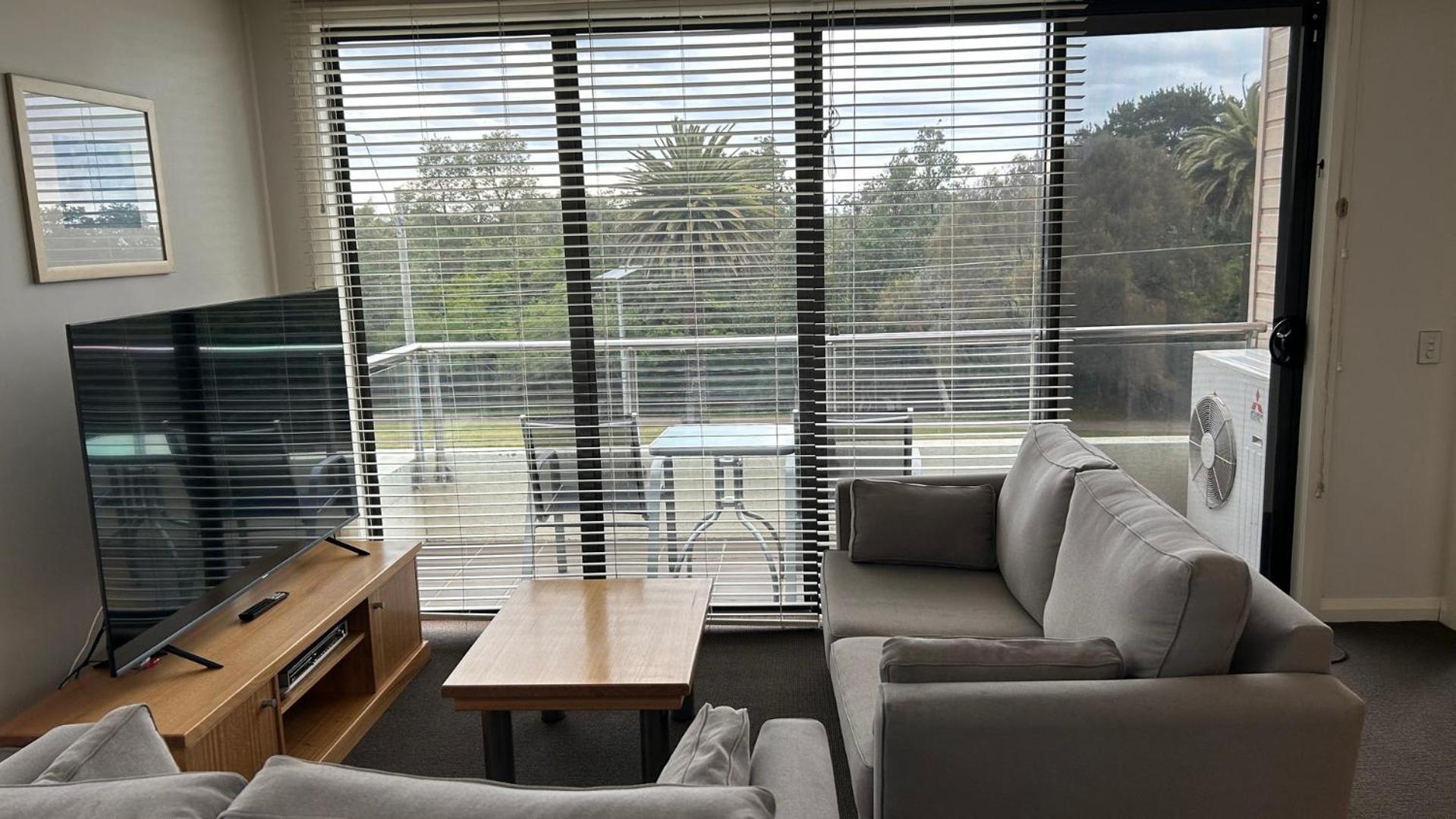 Three-Bedroom Apartment photo 3