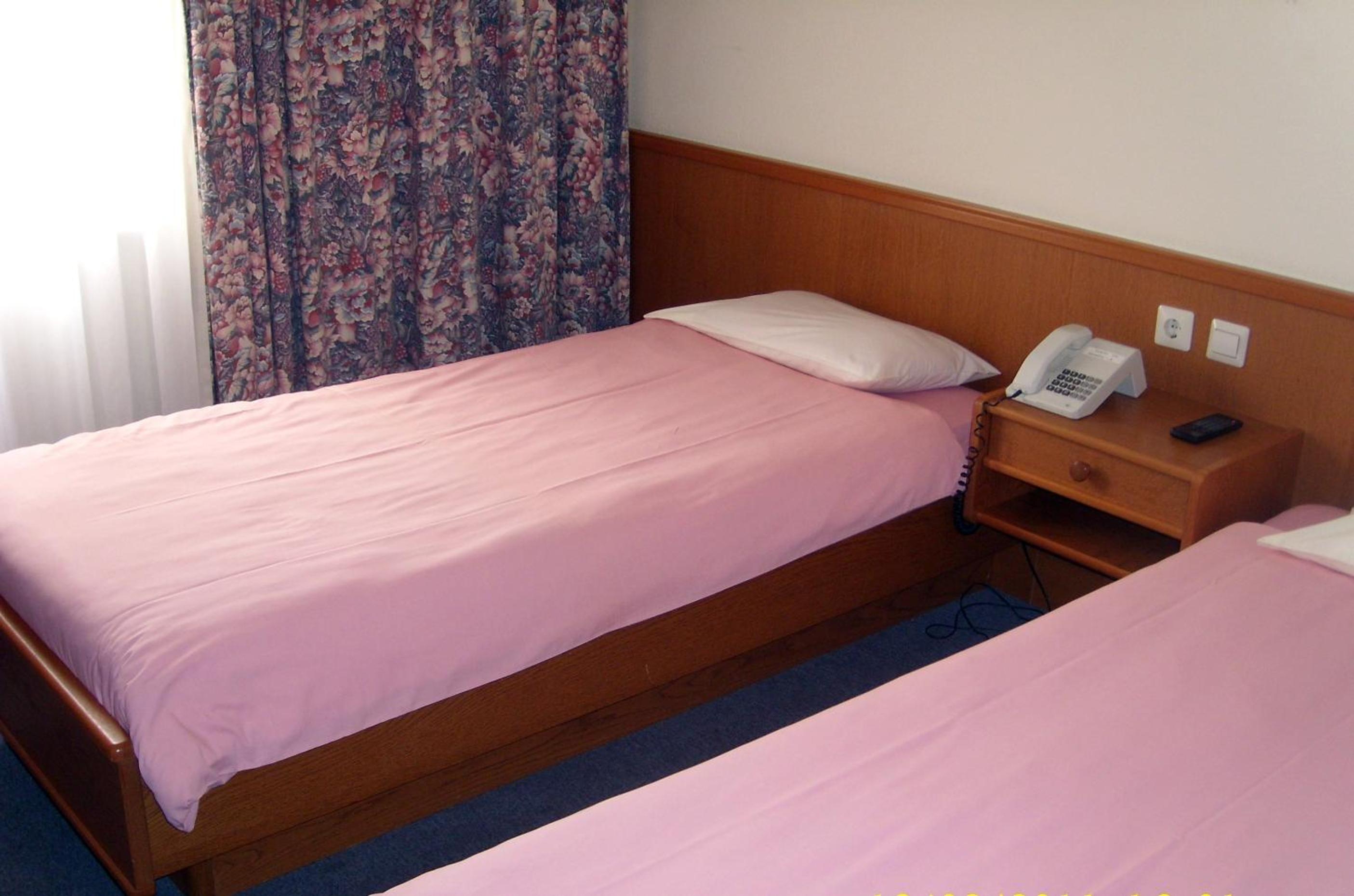 Twin Room photo 2