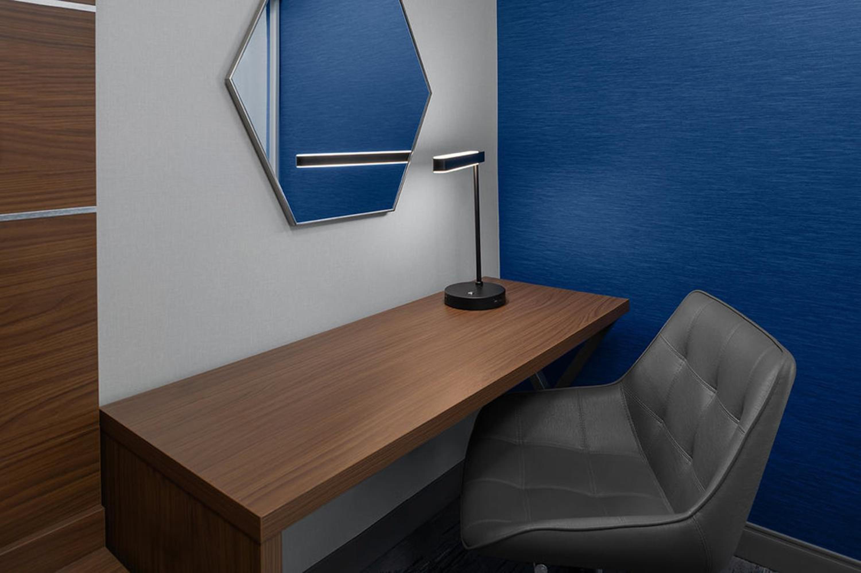 King Suite - Photo 2