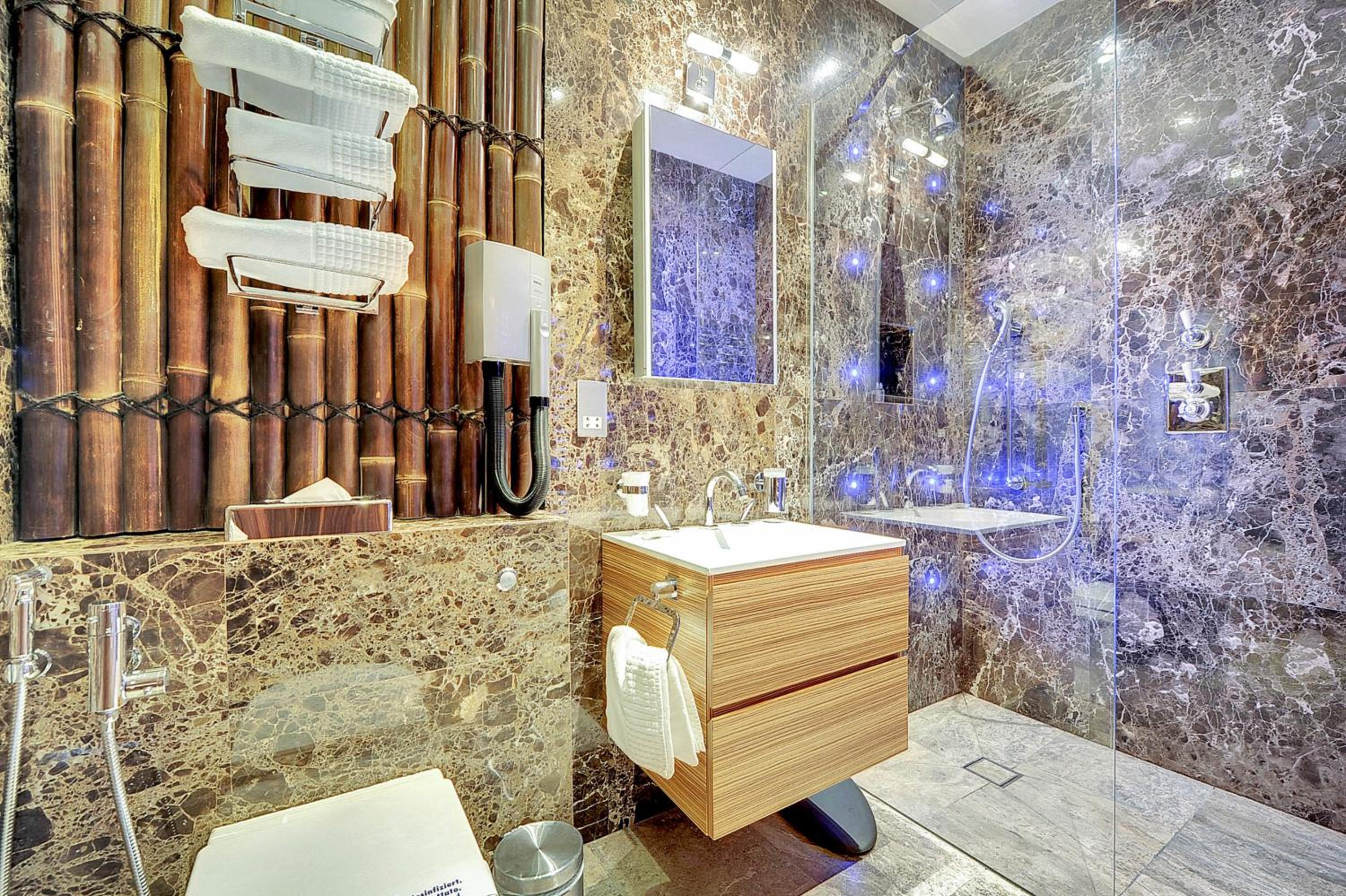 Superior Double Room - Photo 11