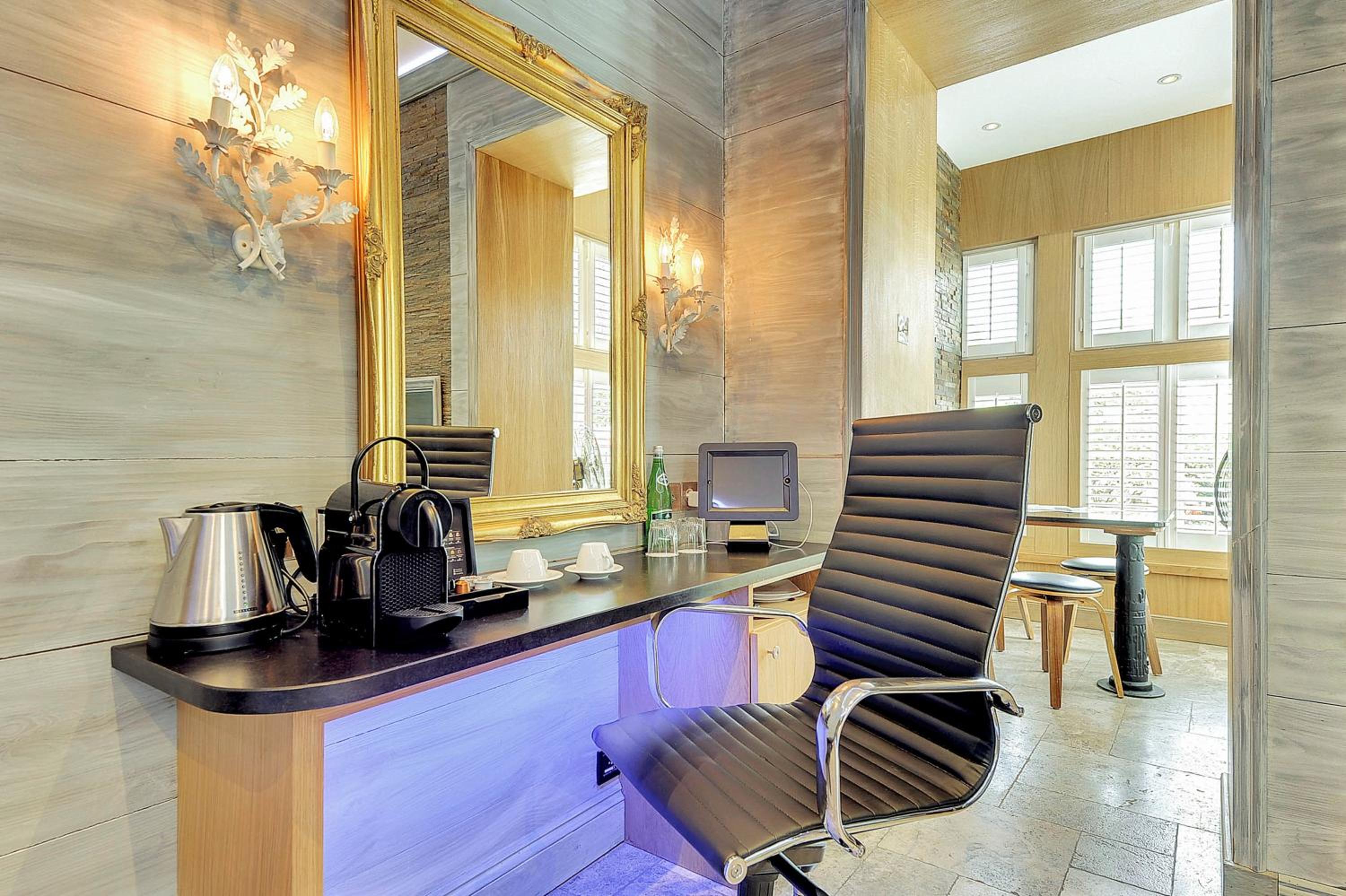 Superior Double Room - Photo 10