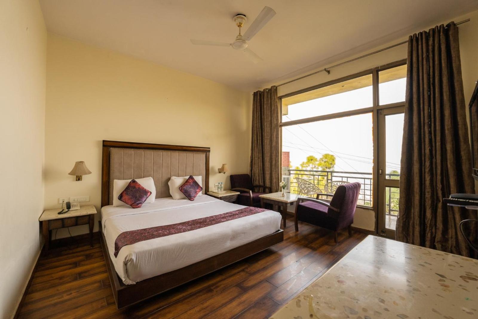 Suite with Balcony