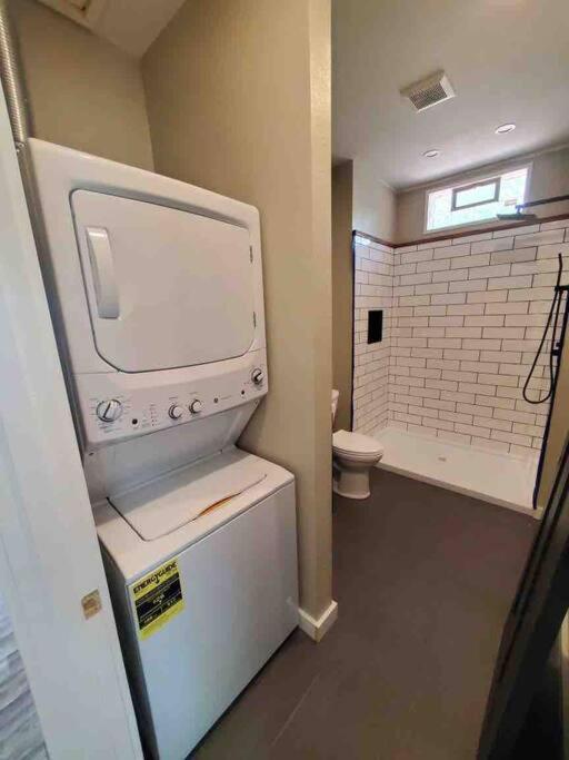 One-Bedroom House photo 3