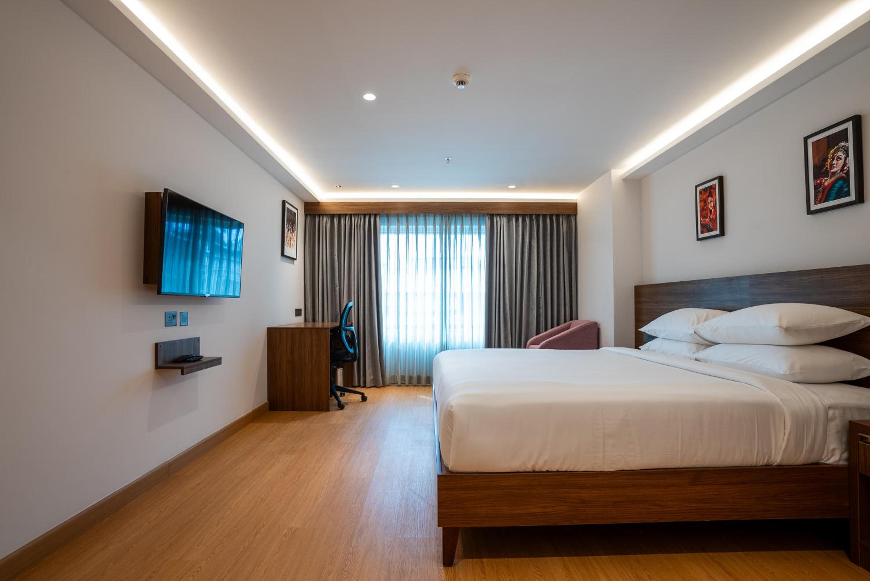 Executive Room - Photo 4