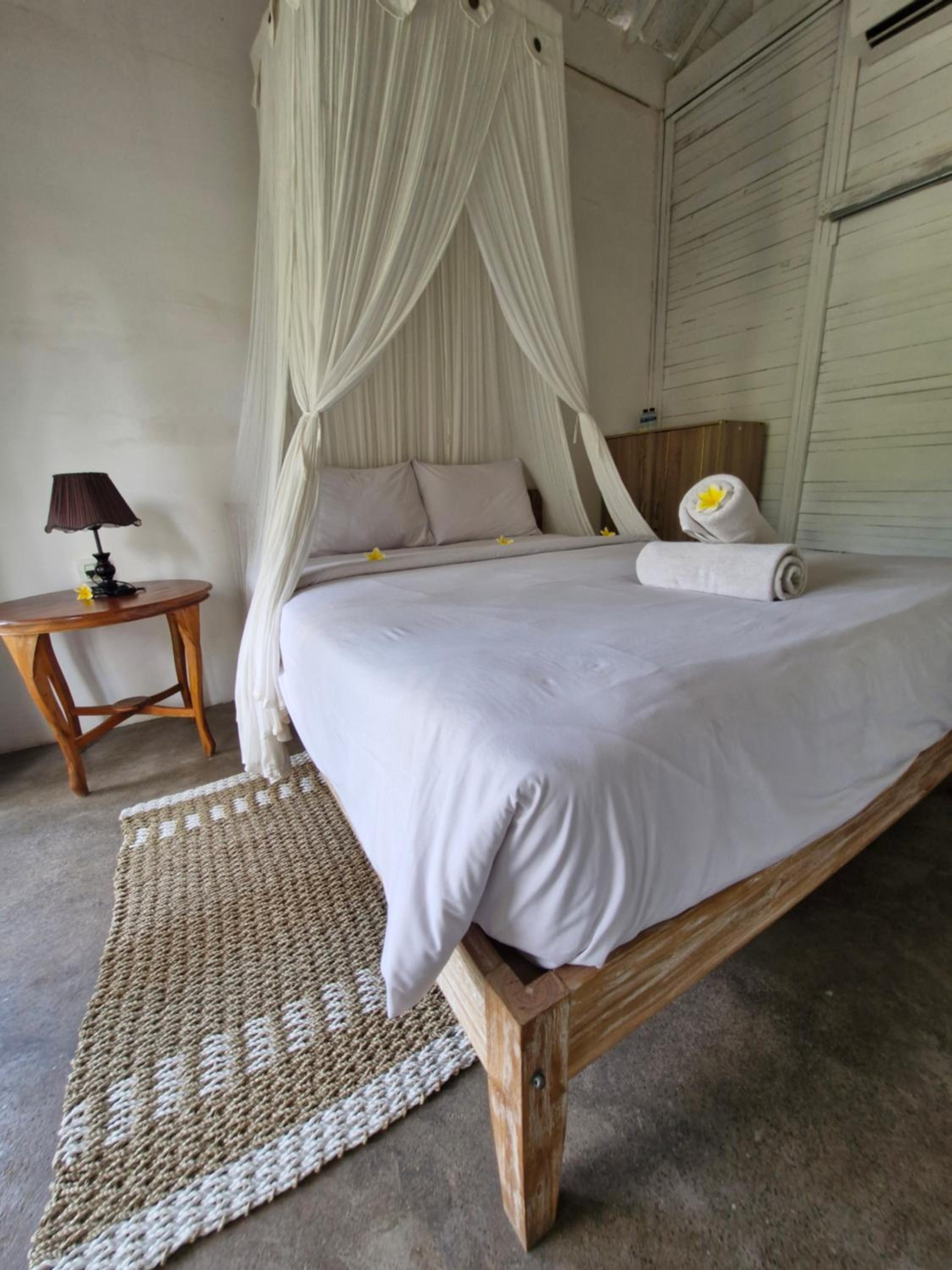 Deluxe Queen Room - Photo 19