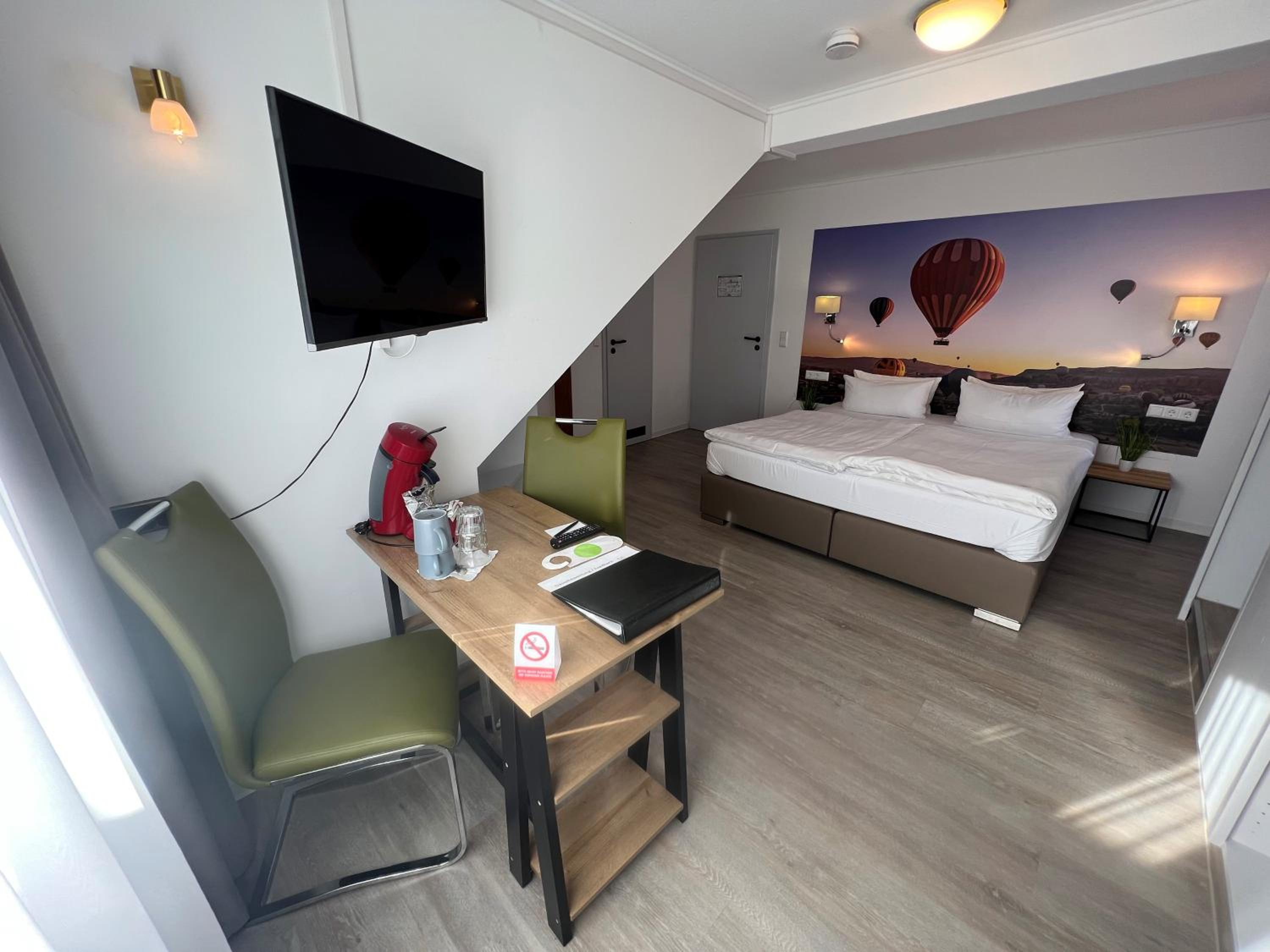 Double Room - Photo 8