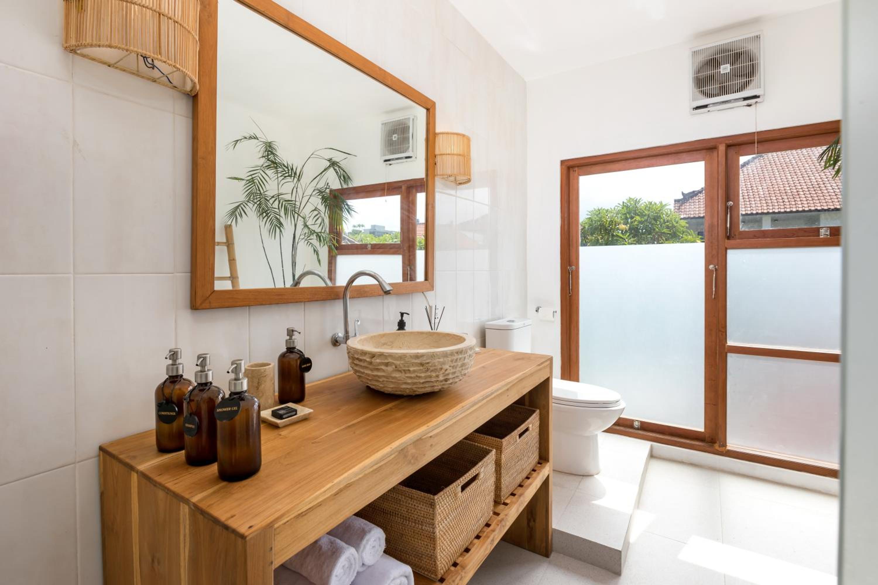 Three-Bedroom Villa - Photo 18