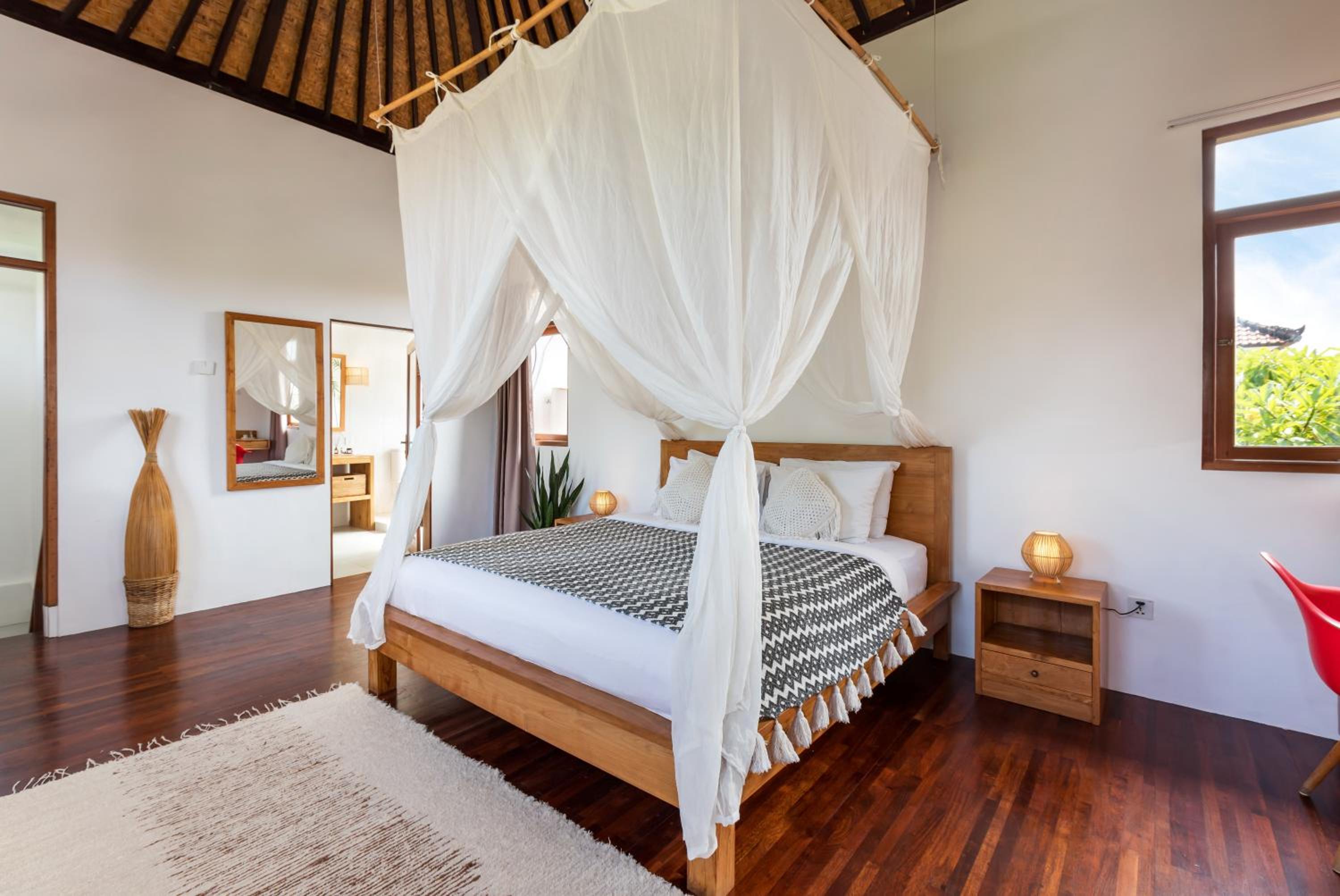 Three-Bedroom Villa - Photo 14