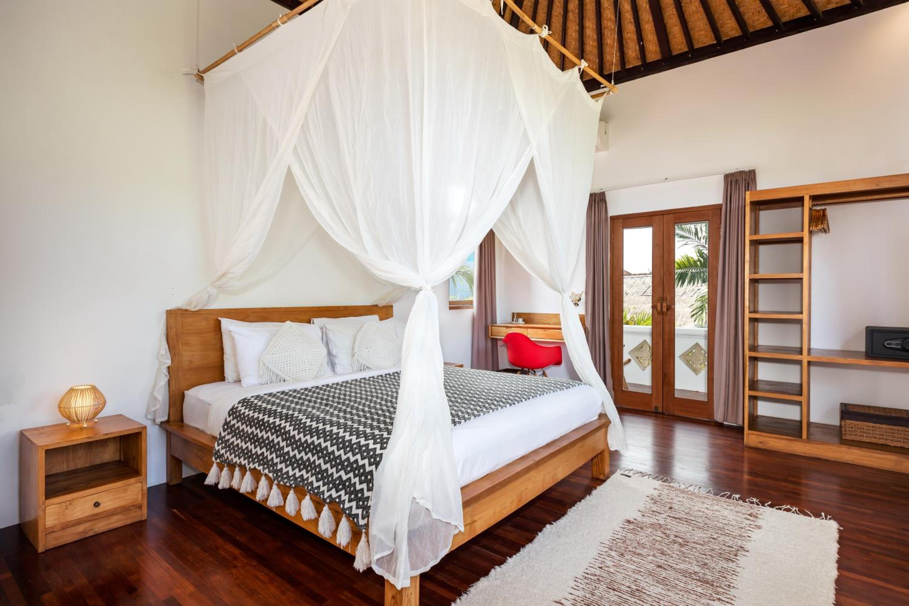 Three-Bedroom Villa - Photo 13