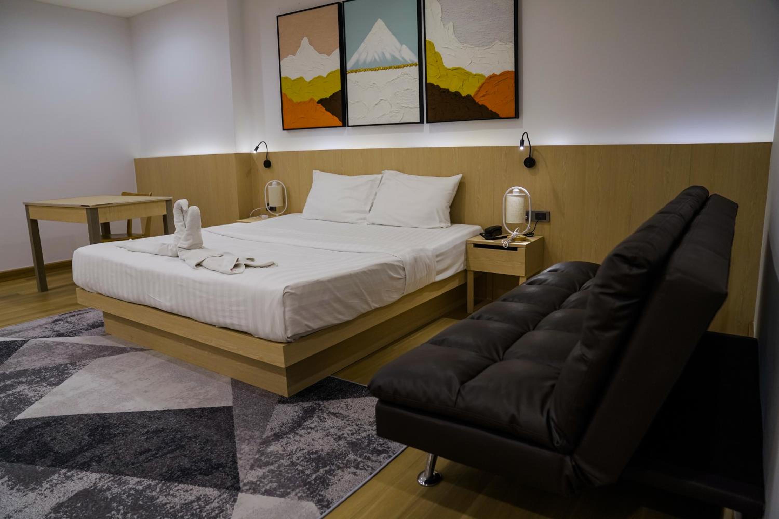Executive Suite photo 2