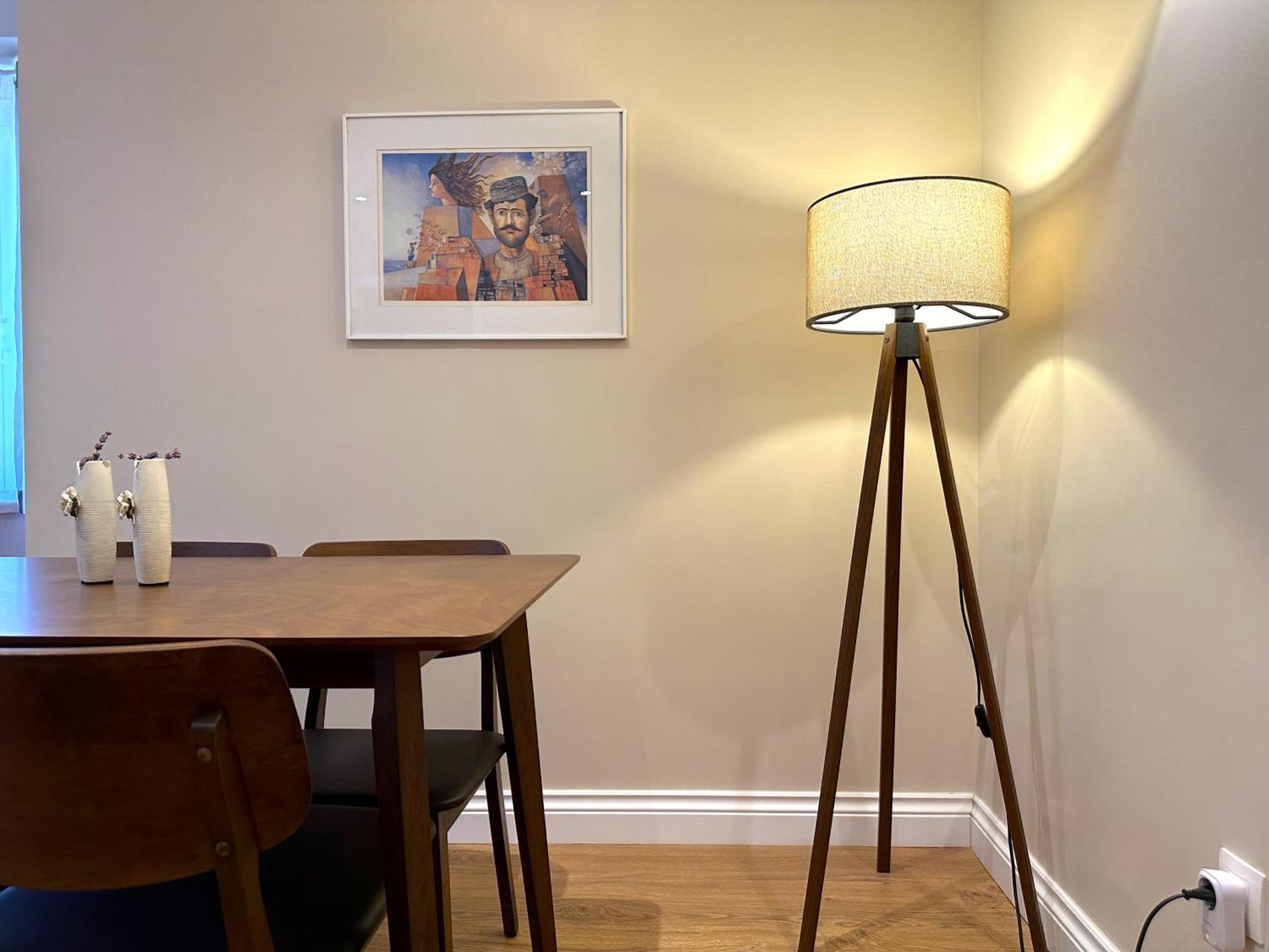 One-Bedroom Apartment photo 2