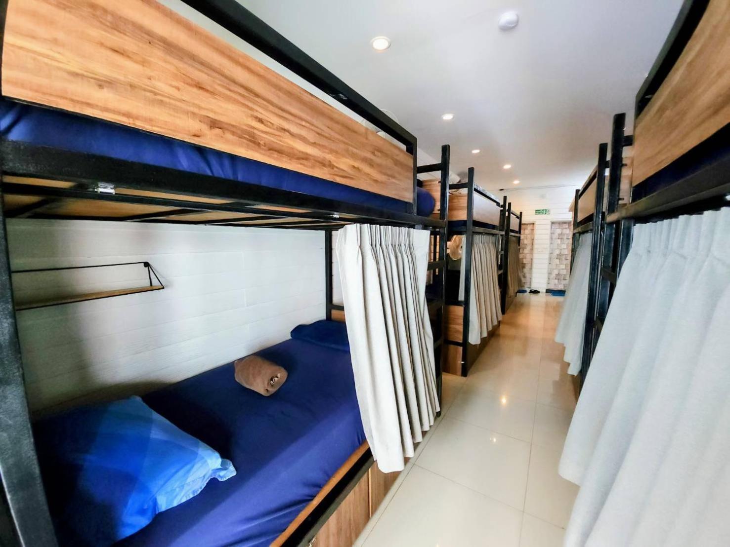 Bed in 8-Bed Mixed Dormitory Room photo 1