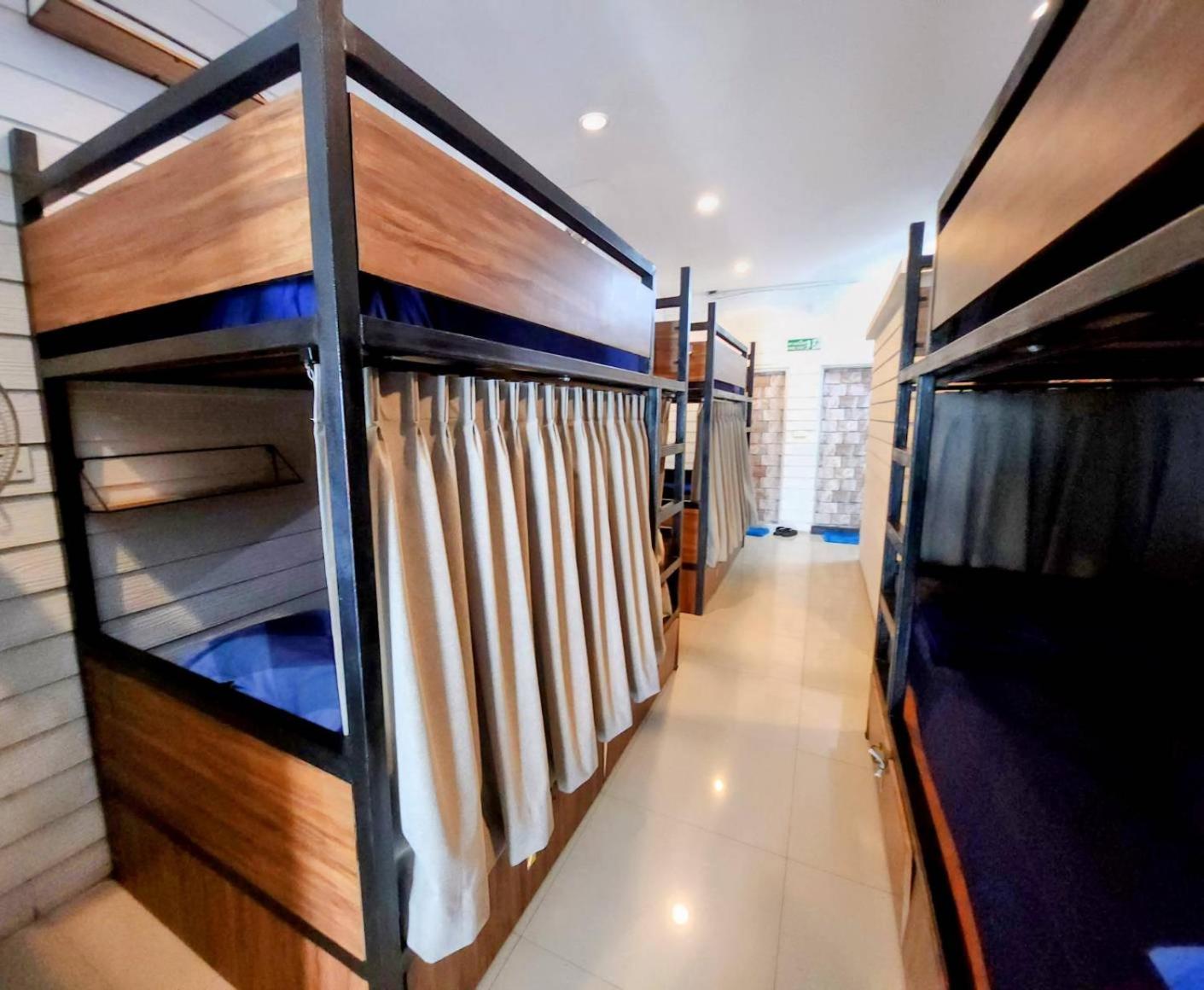 Bed in 10-Bed Mixed Dormitory Room photo 1