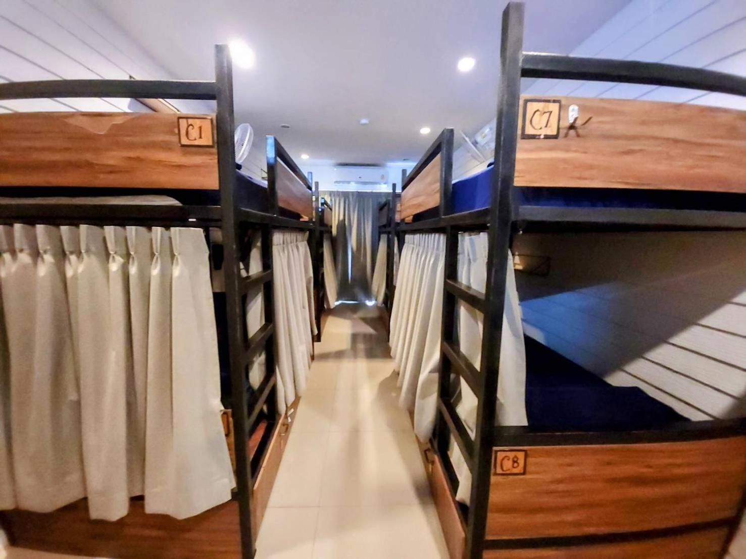 Bed in 10-Bed Mixed Dormitory Room photo 3