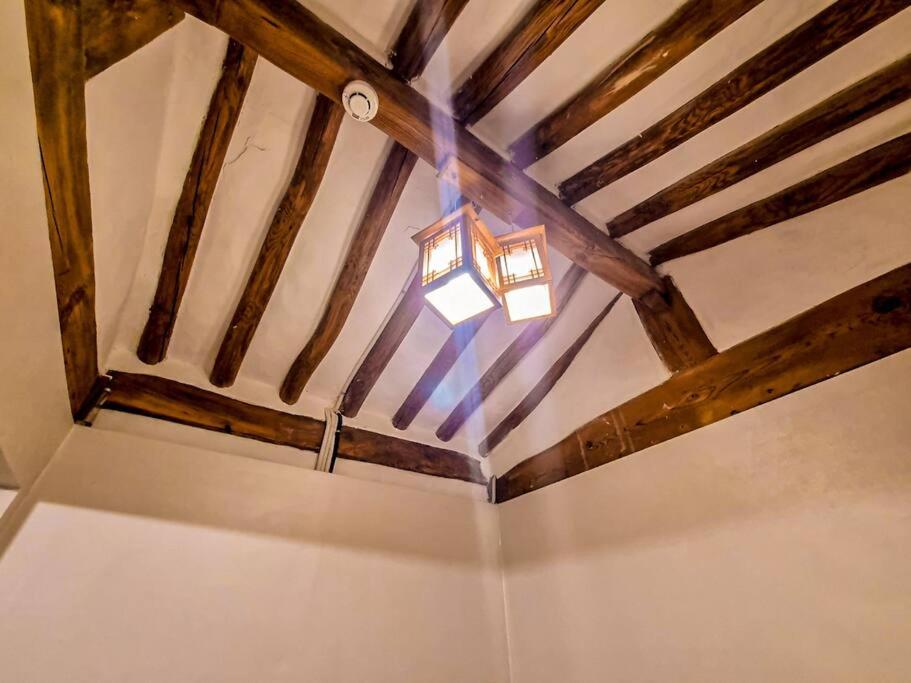 Four-Bedroom House - Photo 5