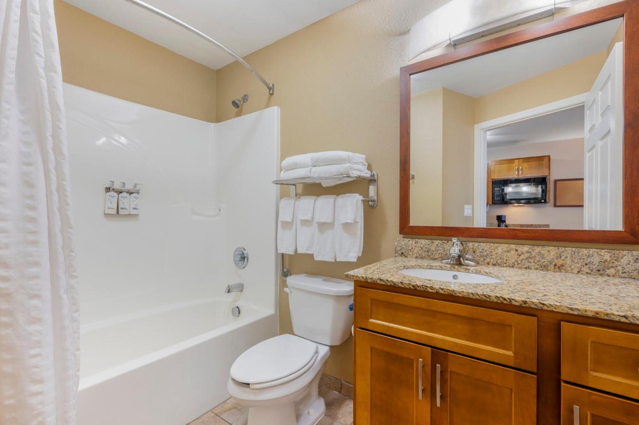 Studio Suite - Photo 2