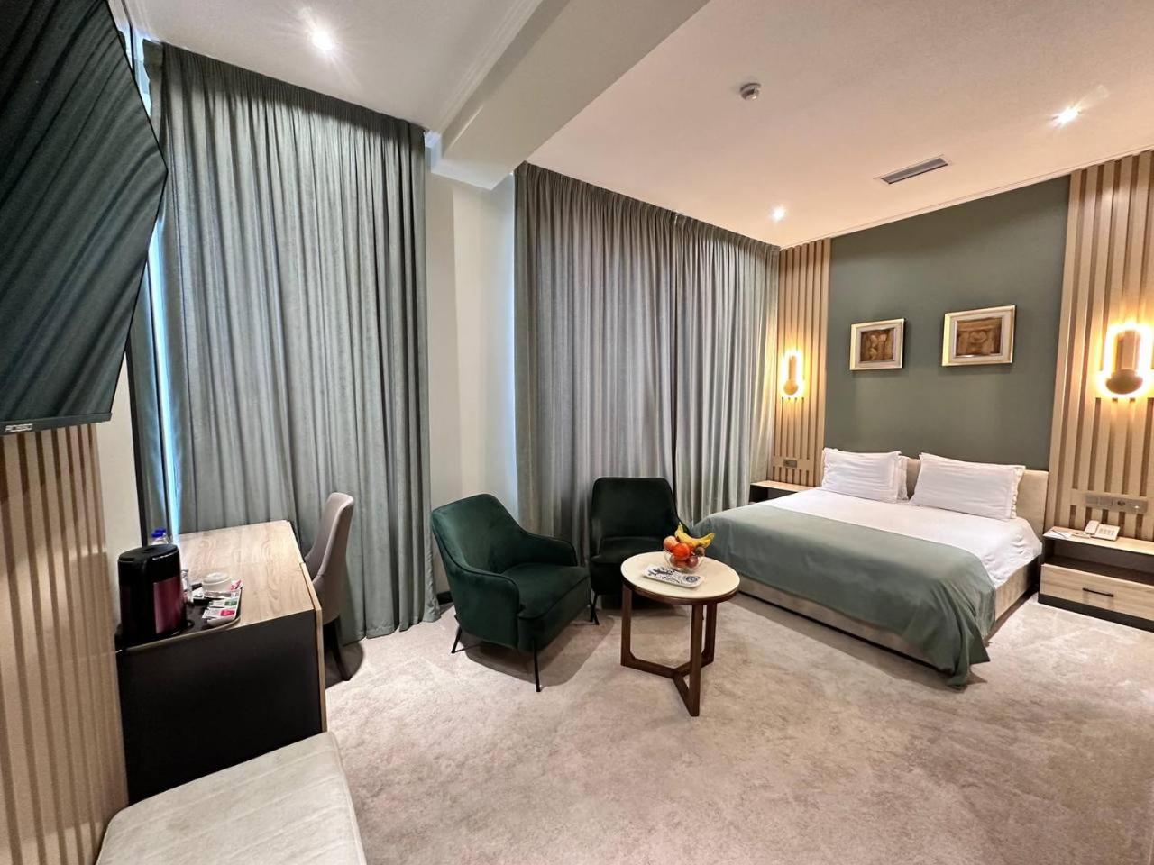 Deluxe Double Room - Photo 2